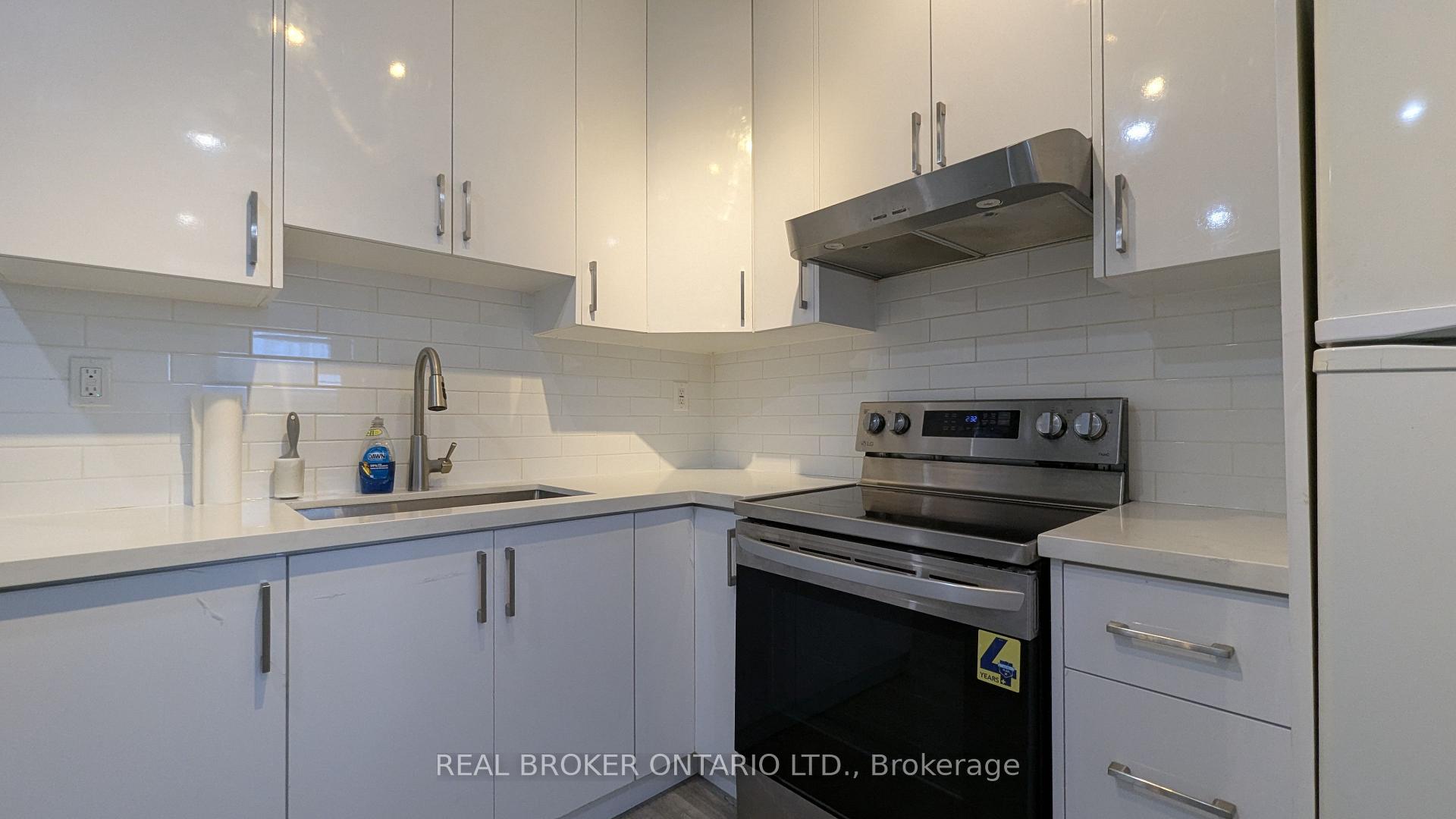 Photo 8 of Unit 3, 157 Main Street, Toronto, East End-Danforth — HOMEH