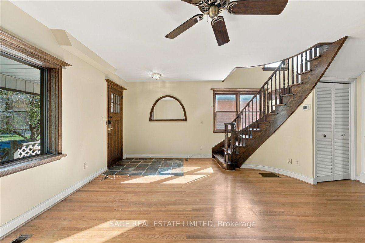 Photo 4 of 43 Orley Avenue, Toronto, Woodbine-Lumsden — HOMEH