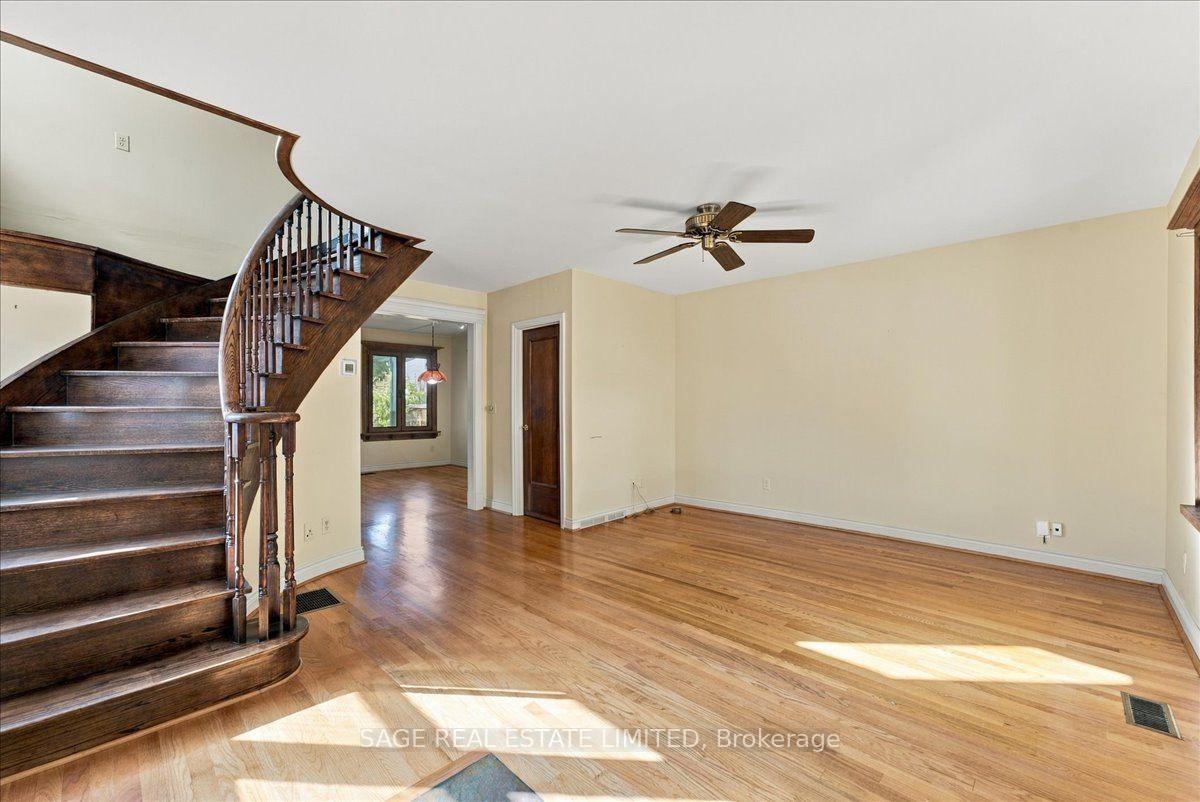 Photo 5 of 43 Orley Avenue, Toronto, Woodbine-Lumsden — HOMEH