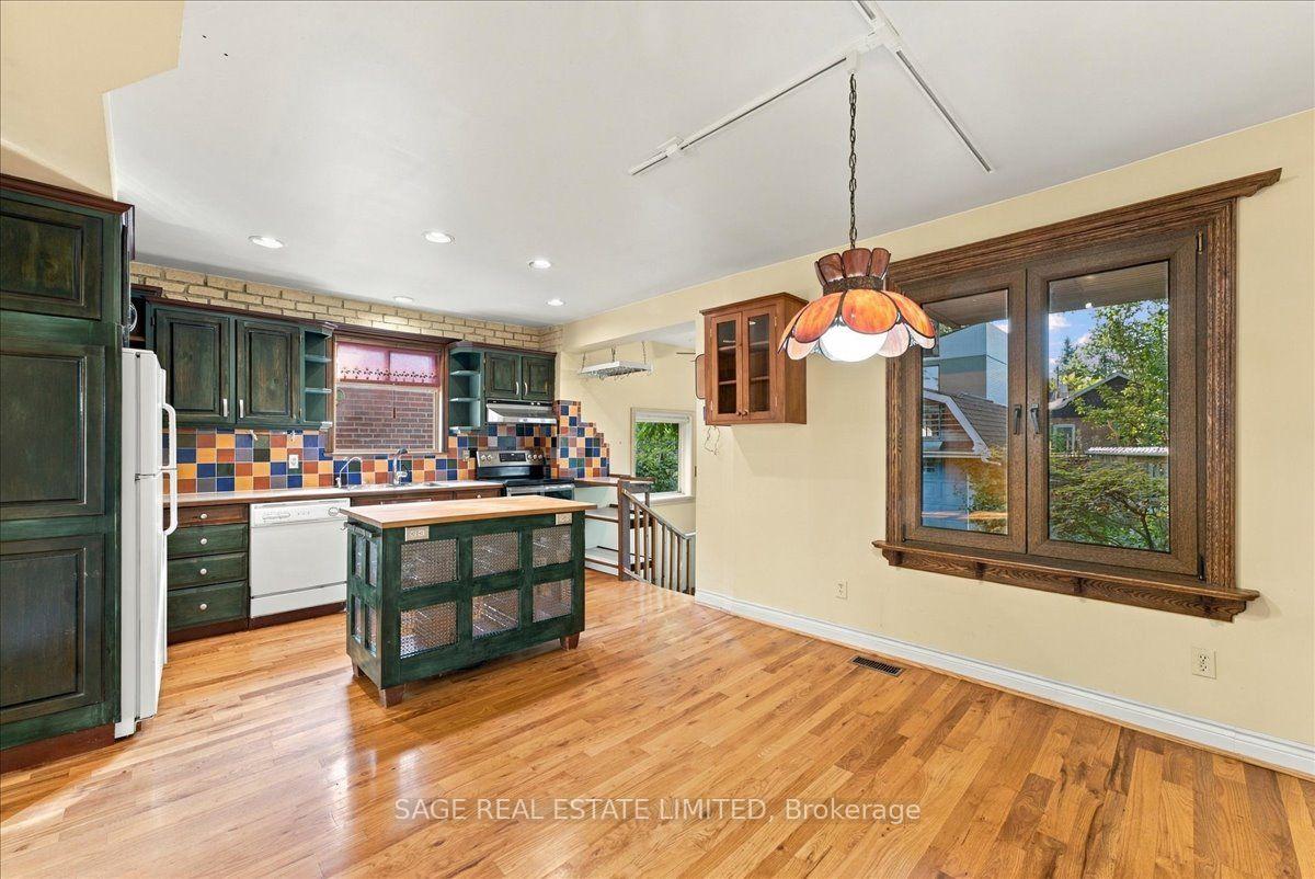 Photo 8 of 43 Orley Avenue, Toronto, Woodbine-Lumsden — HOMEH