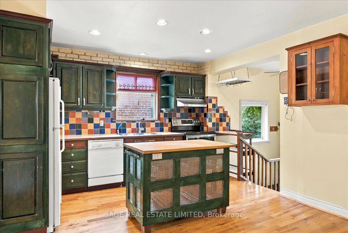 Photo 11 of 43 Orley Avenue, Toronto, Woodbine-Lumsden — HOMEH