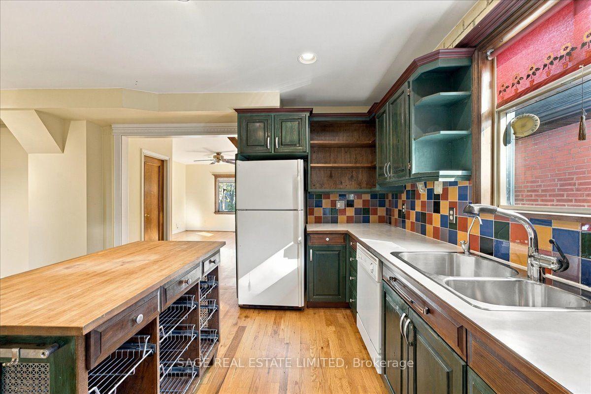 Photo 13 of 43 Orley Avenue, Toronto, Woodbine-Lumsden — HOMEH