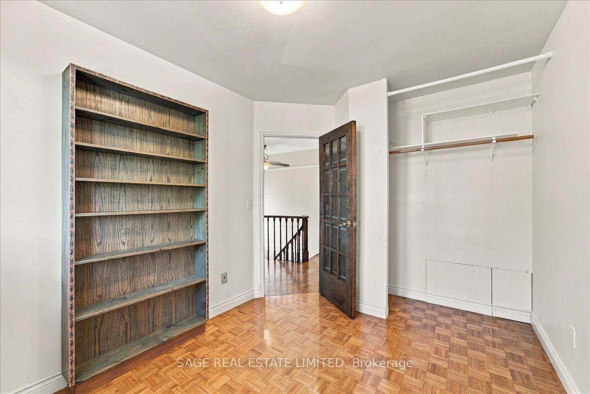 Photo 23 of 43 Orley Avenue, Toronto, Woodbine-Lumsden — HOMEH