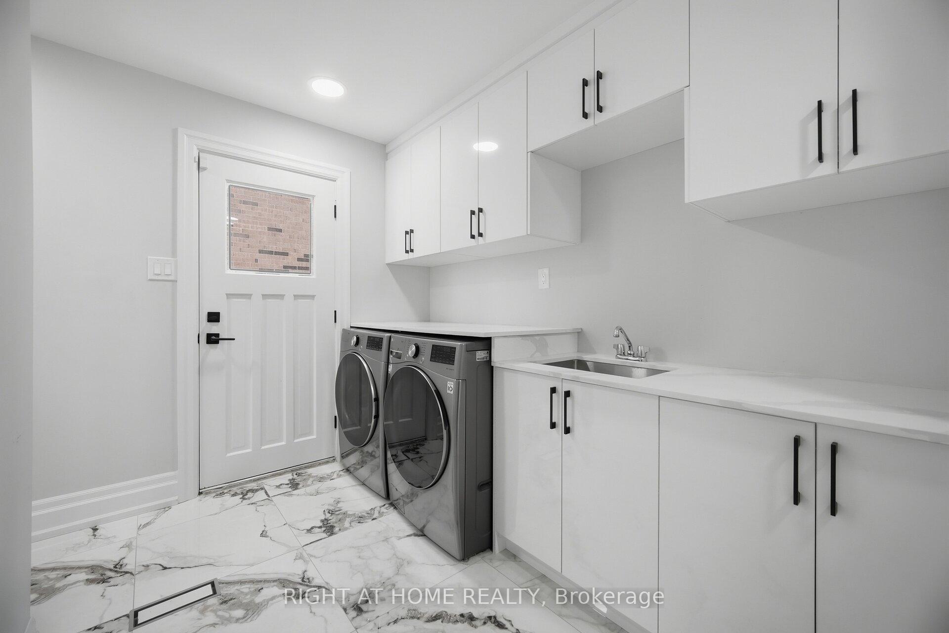 Photo 21 of 32 Colton Crescent S, Vaughan, Islington Woods — HOMEH