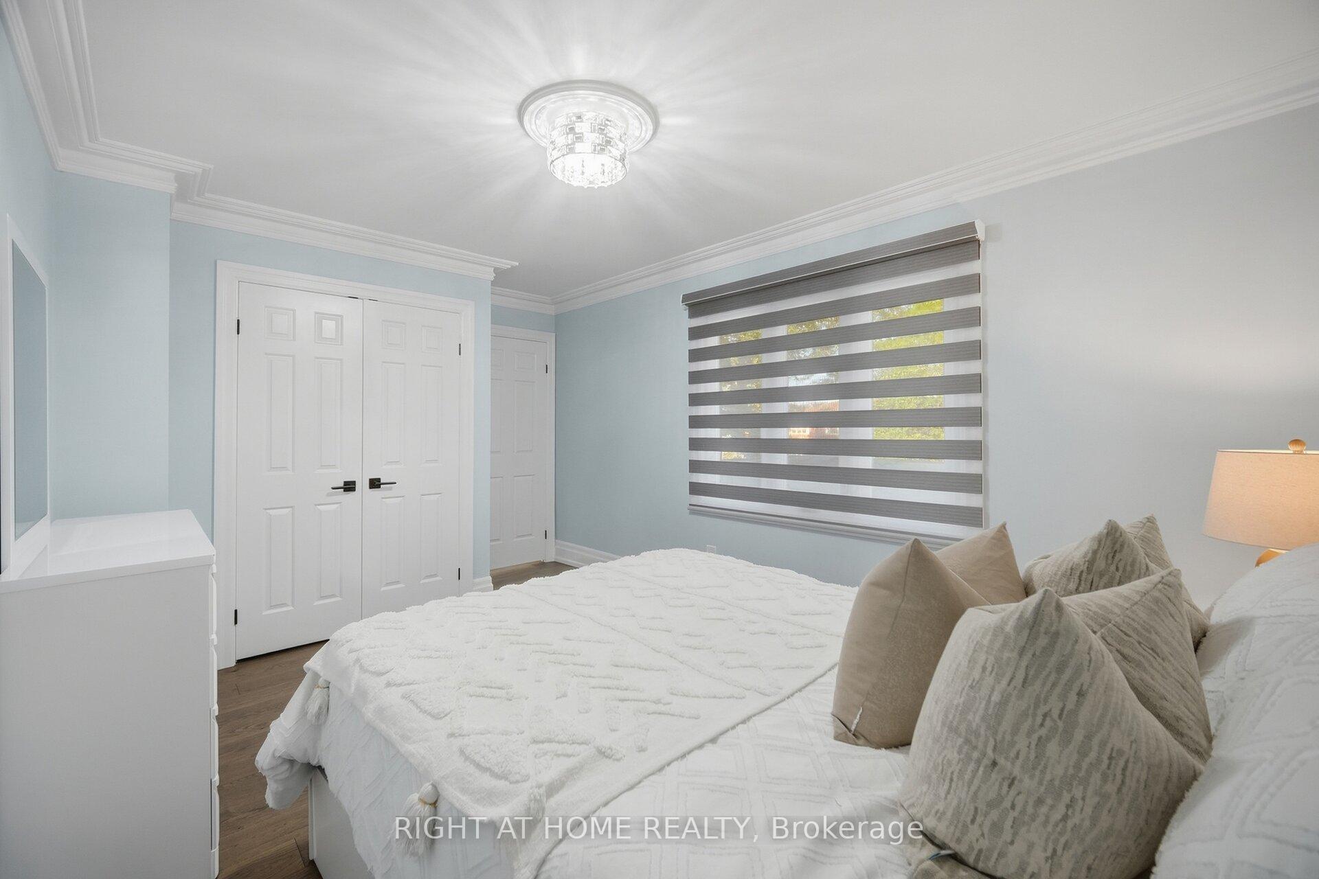 Photo 31 of 32 Colton Crescent S, Vaughan, Islington Woods — HOMEH