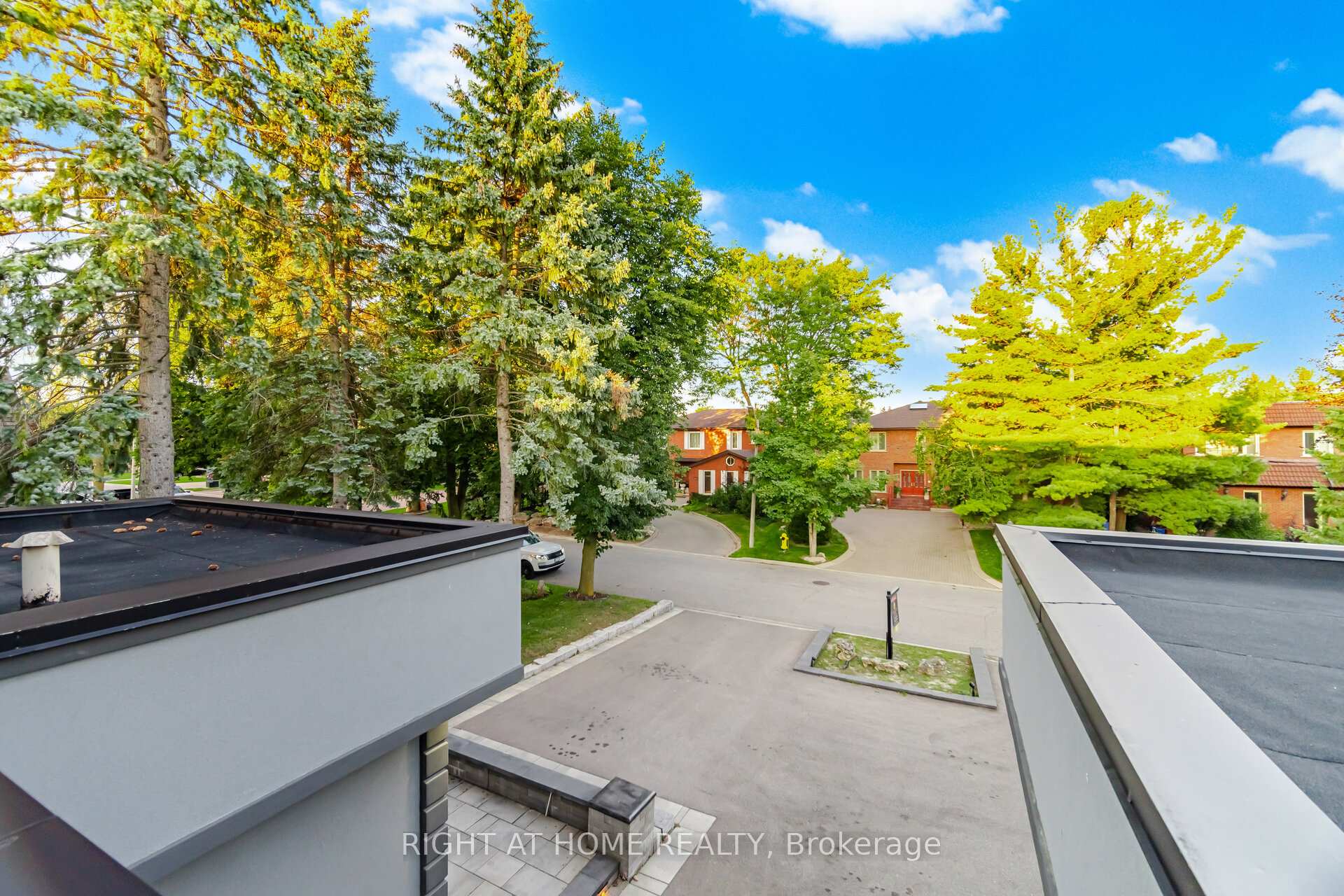 Photo 36 of 32 Colton Crescent S, Vaughan, Islington Woods — HOMEH