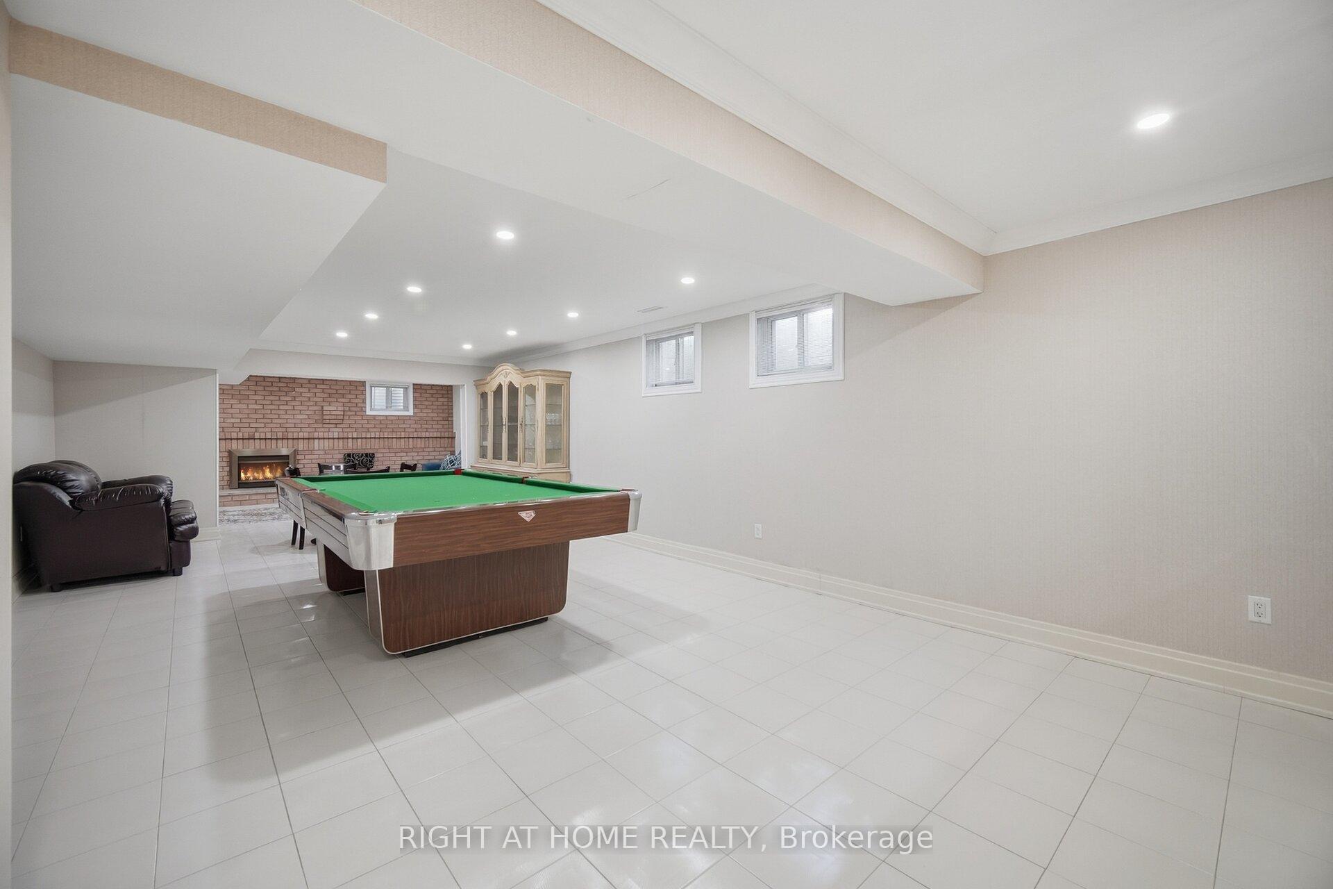 Photo 41 of 32 Colton Crescent S, Vaughan, Islington Woods — HOMEH