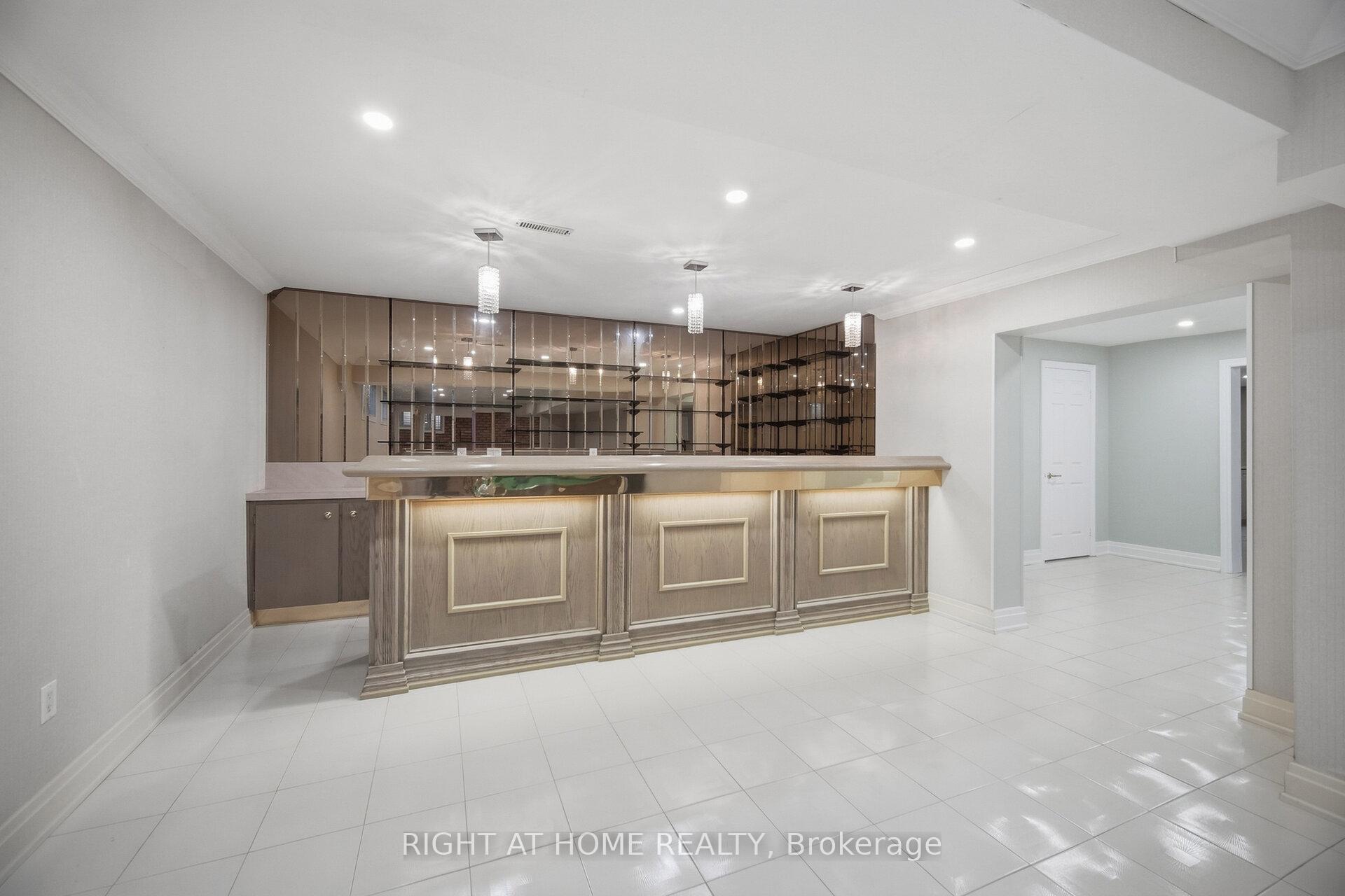 Photo 43 of 32 Colton Crescent S, Vaughan, Islington Woods — HOMEH