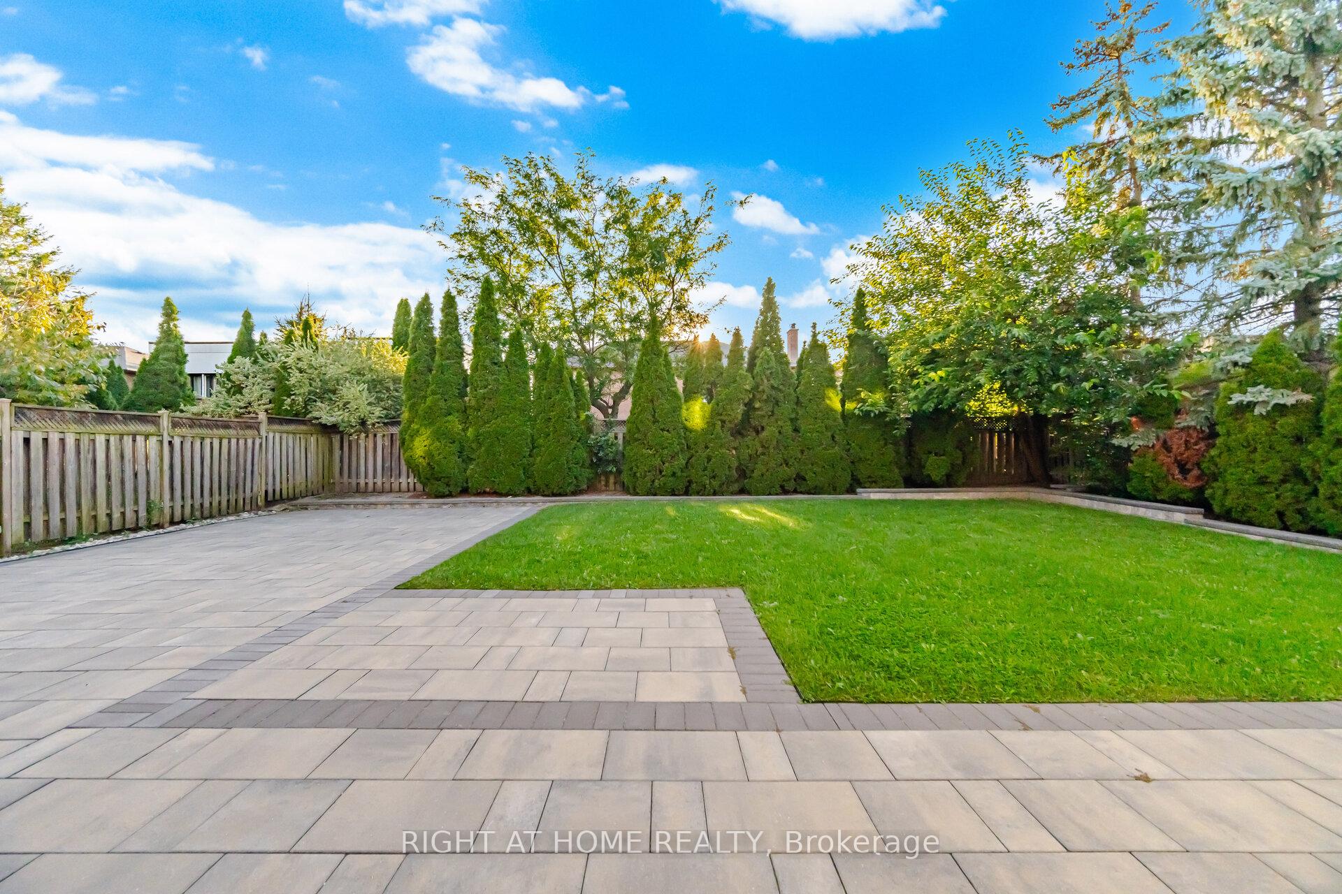 Photo 47 of 32 Colton Crescent S, Vaughan, Islington Woods — HOMEH