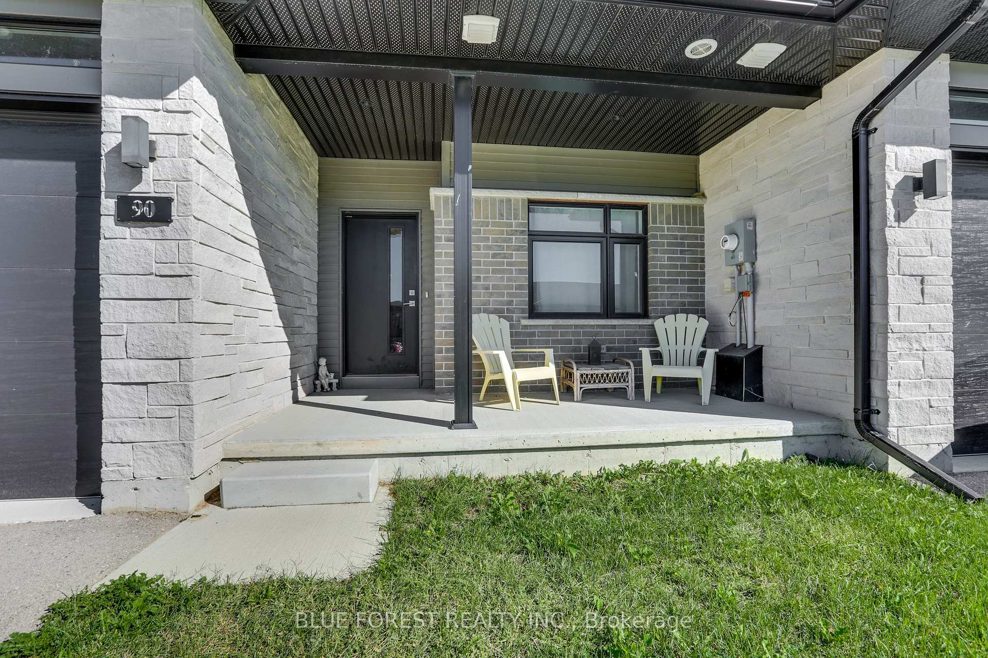Photo 3 of 90 Rowe Avenue, South Huron, Exeter — HOMEH
