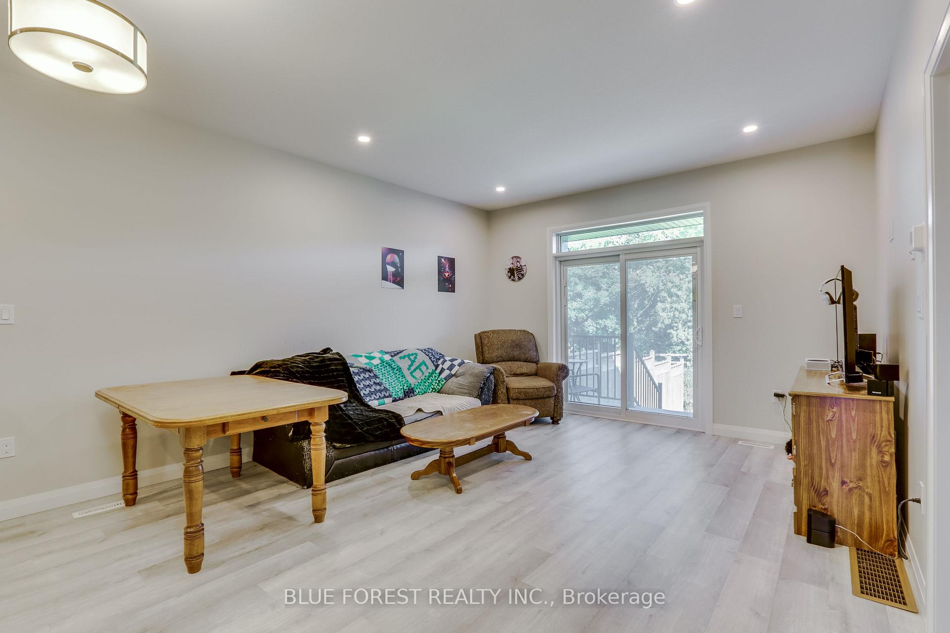 Photo 11 of 90 Rowe Avenue, South Huron, Exeter — HOMEH