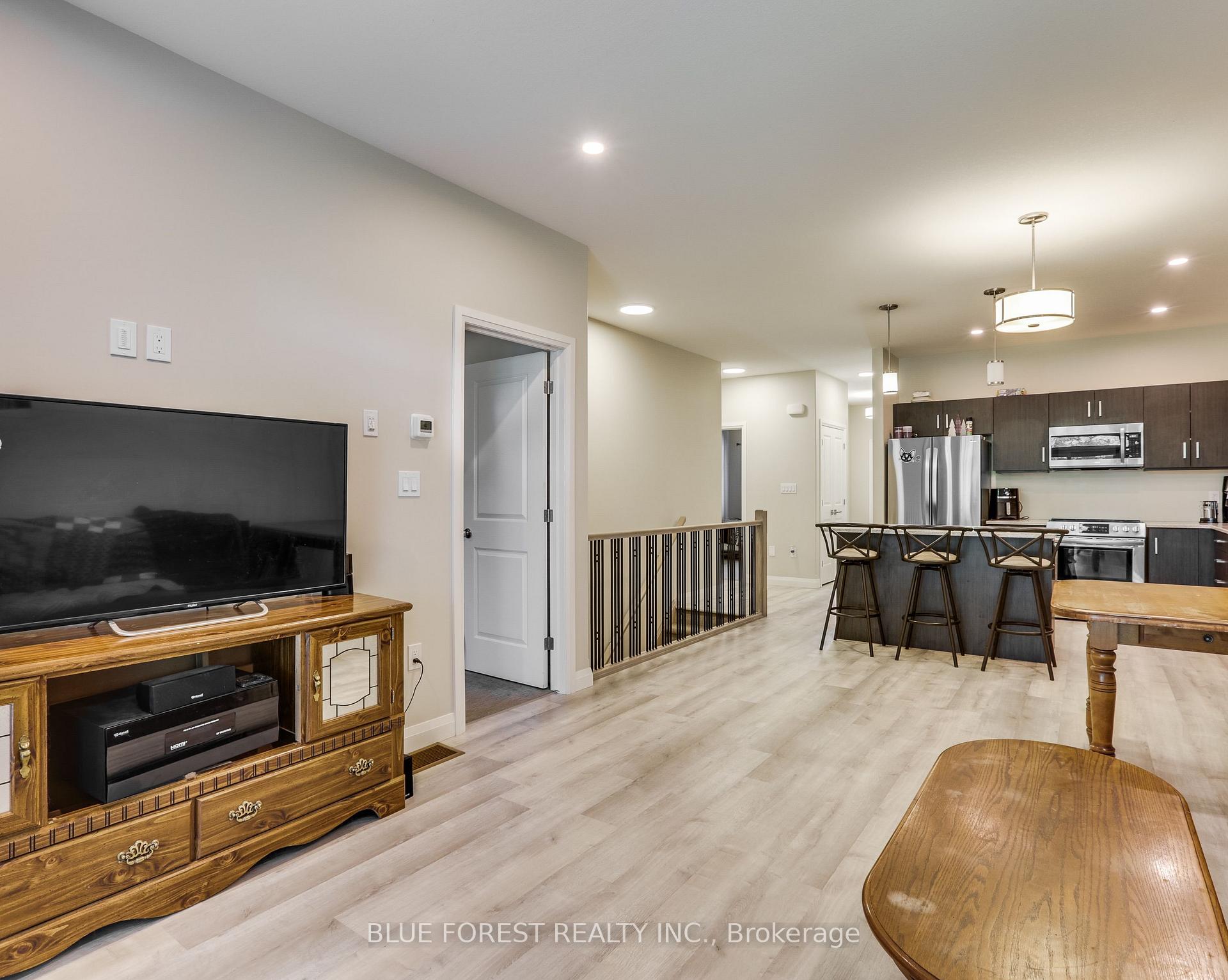 Photo 13 of 90 Rowe Avenue, South Huron, Exeter — HOMEH