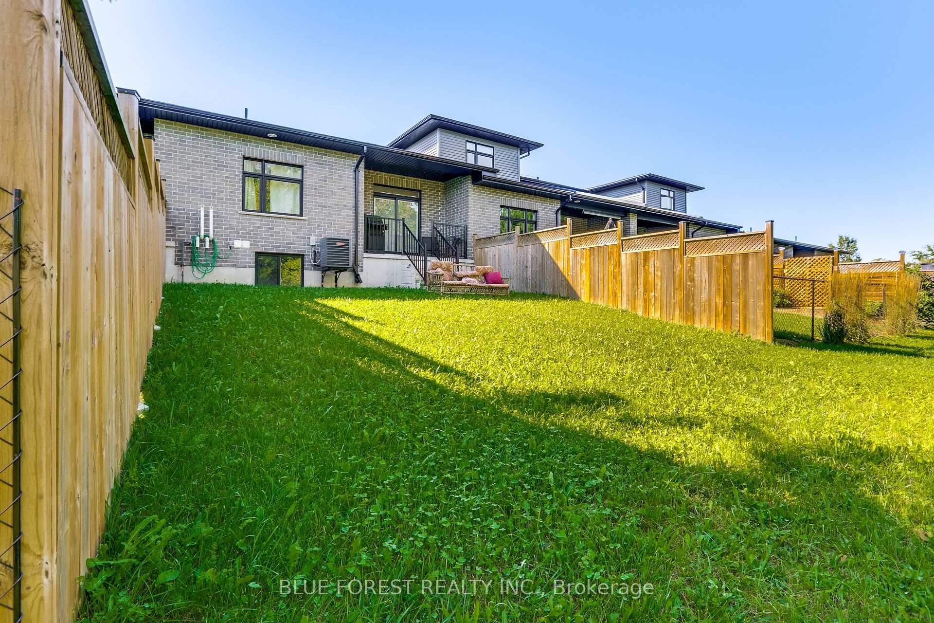 Photo 33 of 90 Rowe Avenue, South Huron, Exeter — HOMEH