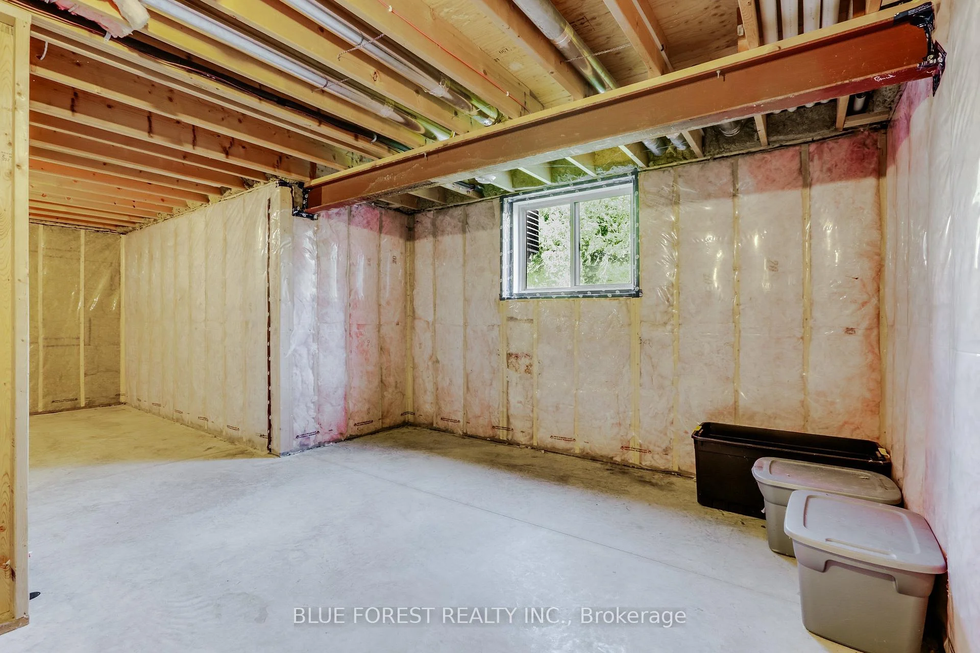 Photo 31 of 90 Rowe Avenue, South Huron, Exeter — HOMEH