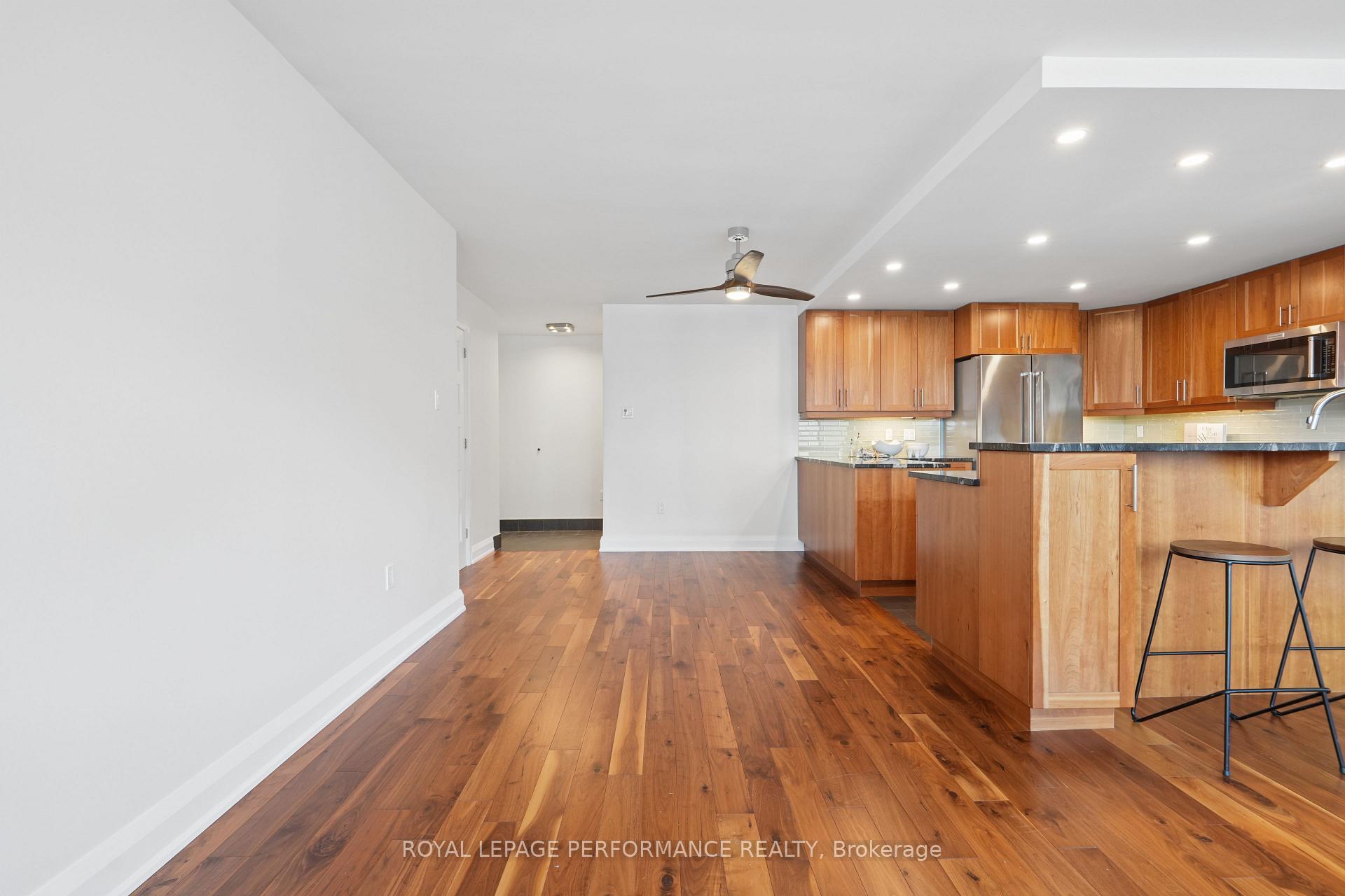 Photo 15 of Unit 1706, 500 Laurier Avenue W, Ottawa, Ottawa Centre — HOMEH