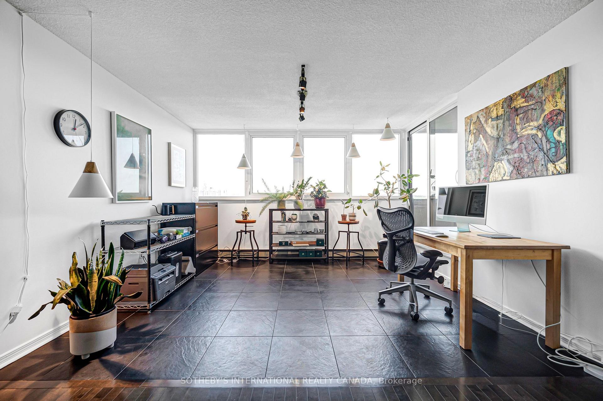 Photo 7 of Unit 904, 360 Bloor Street E, Toronto, Rosedale-Moore Park — HOMEH