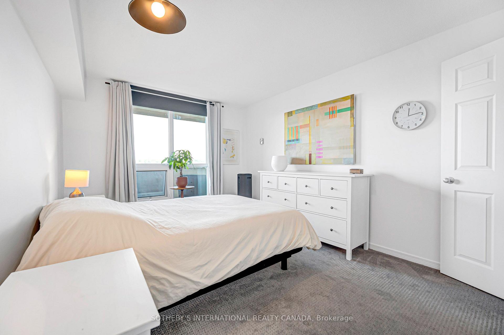 Photo 14 of Unit 904, 360 Bloor Street E, Toronto, Rosedale-Moore Park — HOMEH