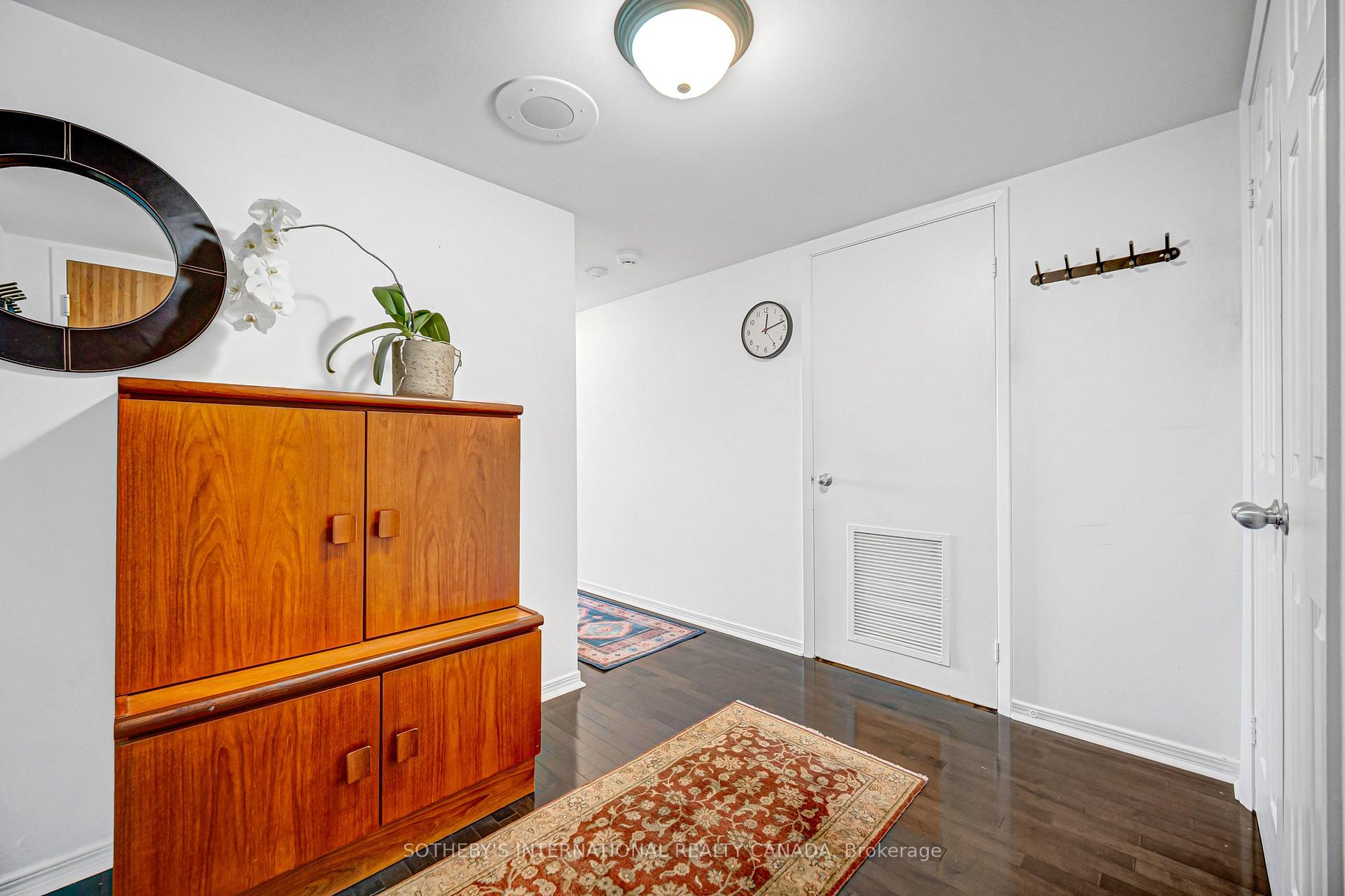 Photo 2 of Unit 904, 360 Bloor Street E, Toronto, Rosedale-Moore Park — HOMEH