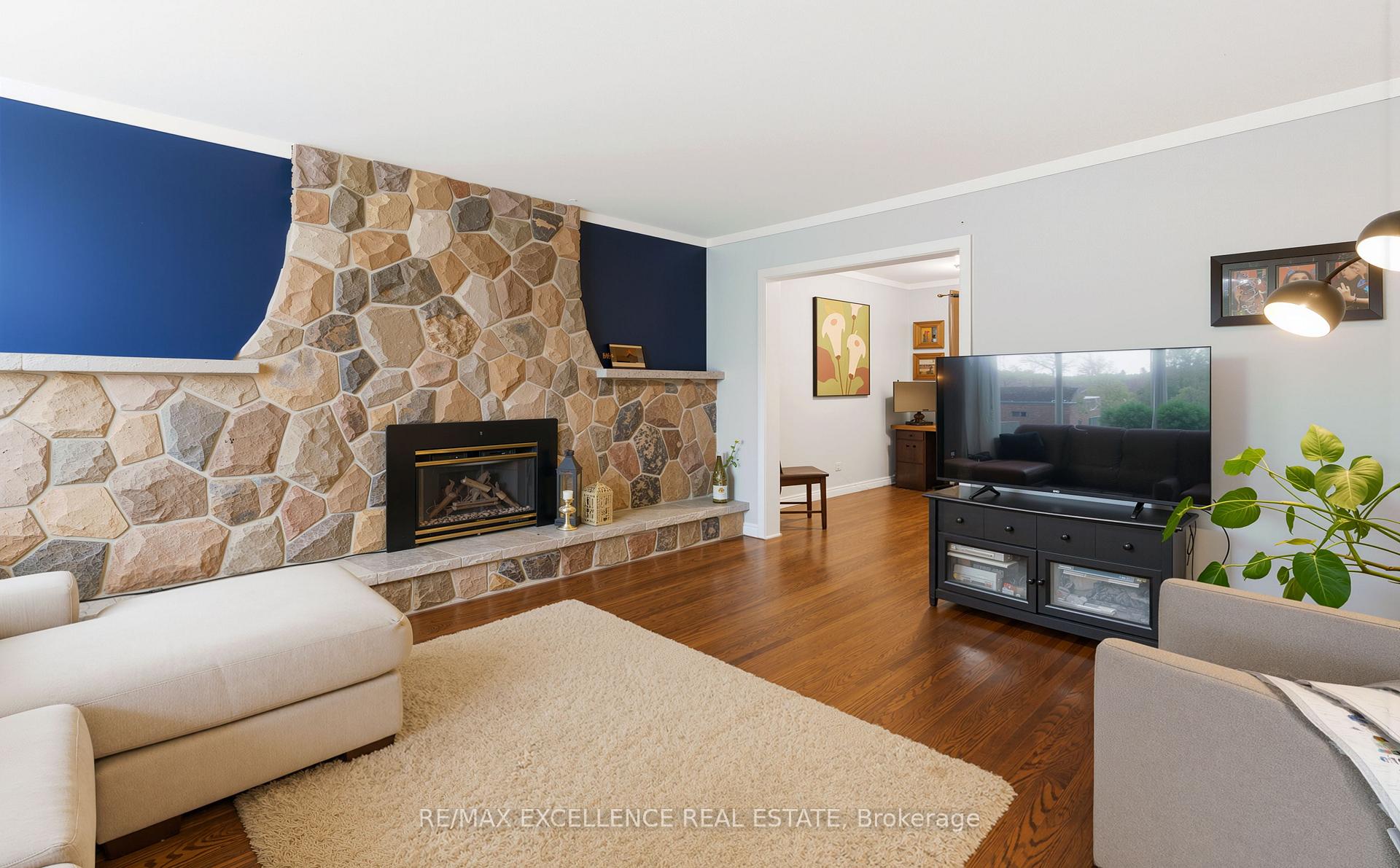 Photo 3 of 46 Bartley Bull Parkway, Brampton, Brampton East — HOMEH