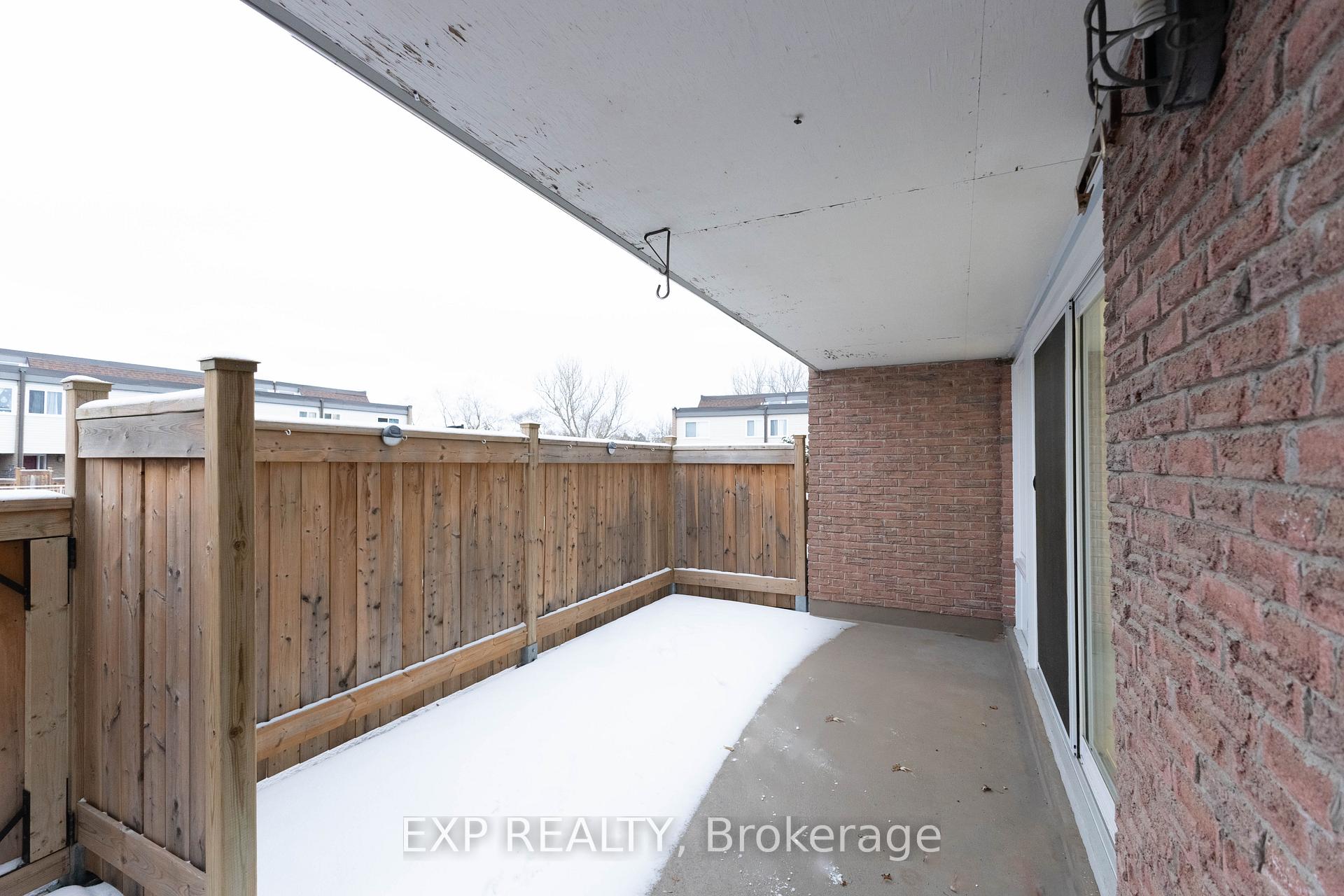 Photo 22 of Unit 120, 248 Milestone Crescent, Aurora, Aurora Village — HOMEH