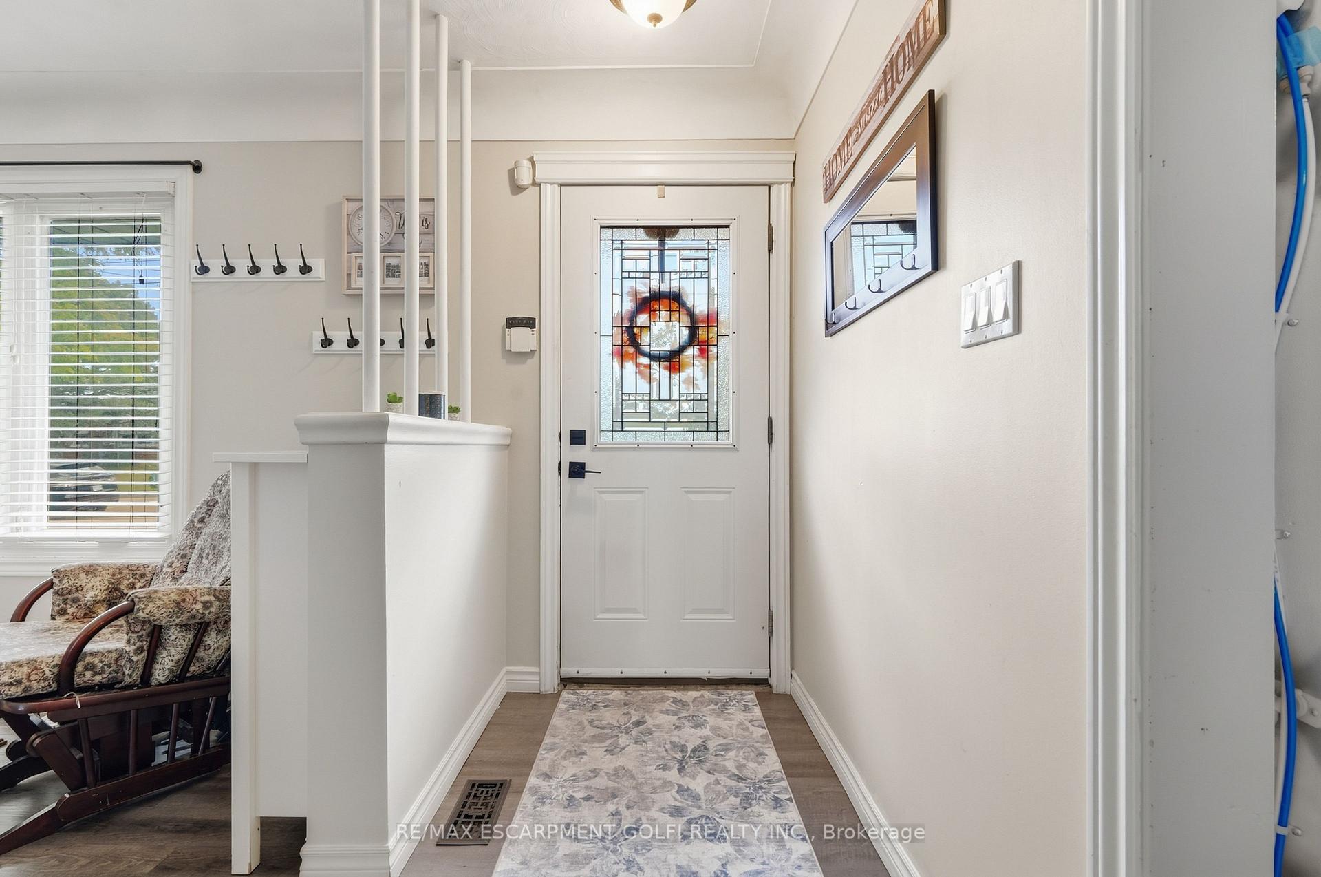 Photo 11 of 180 Terrace Drive, Hamilton, Balfour — HOMEH