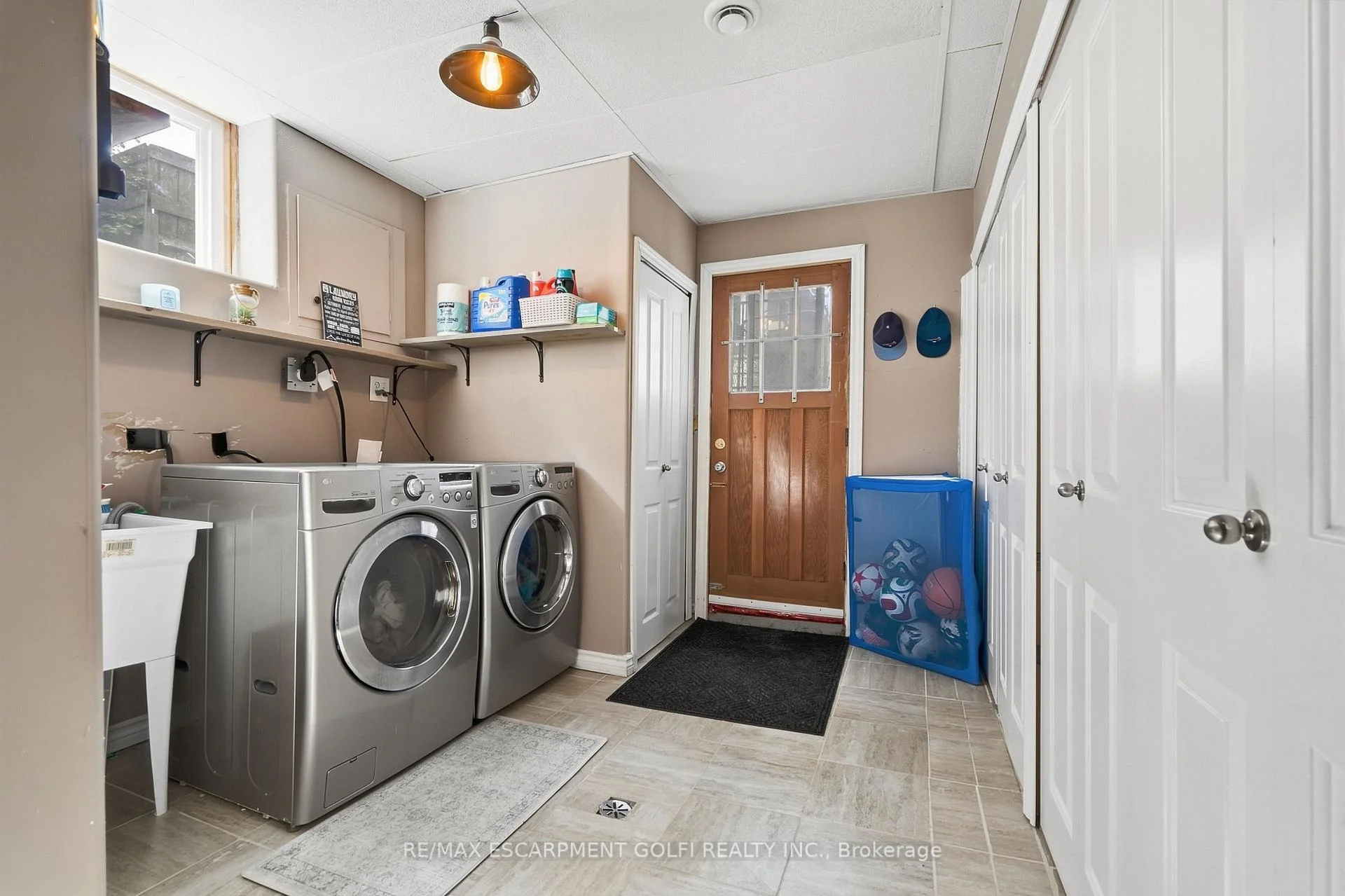 Photo 93 of 180 Terrace Drive, Hamilton, Balfour — HOMEH