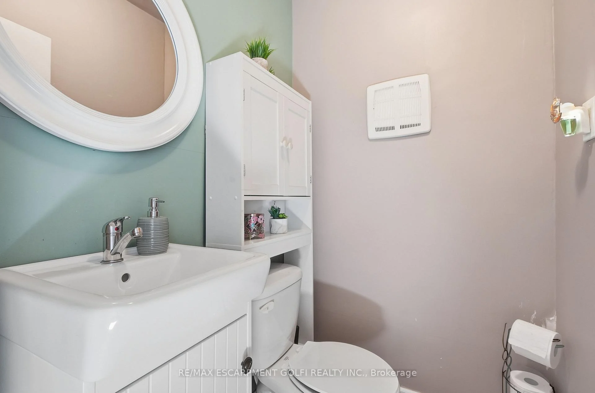 Photo 89 of 180 Terrace Drive, Hamilton, Balfour — HOMEH