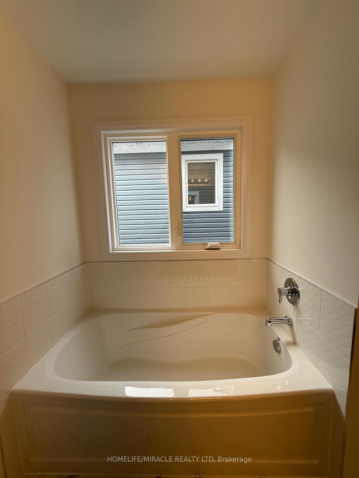 Photo 39 of 73 Royal oak Crescent, Loyalist, Bath — HOMEH