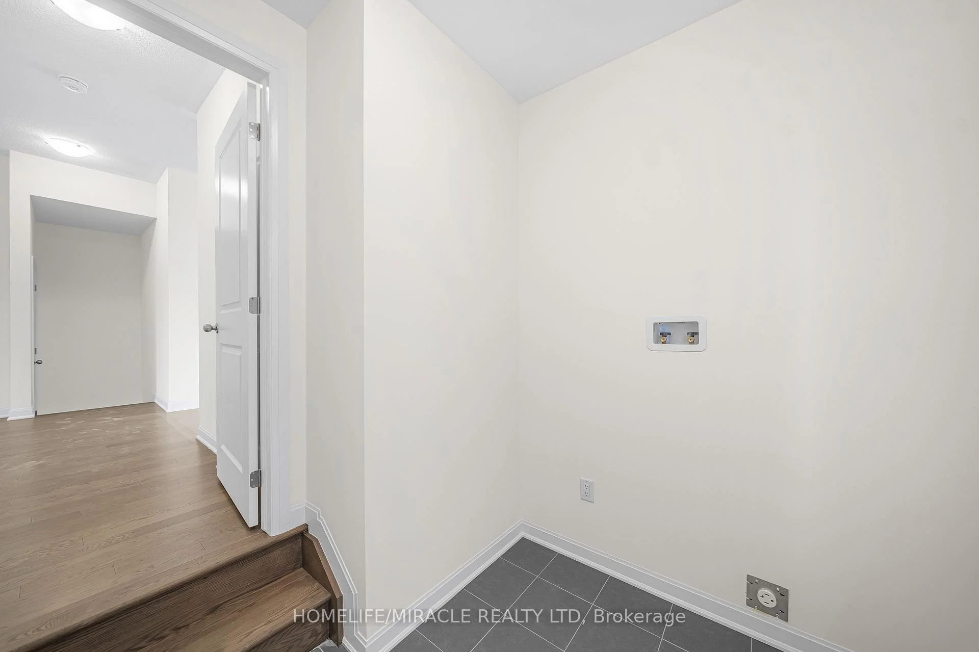 Photo 14 of 73 Royal oak Crescent, Loyalist, Bath — HOMEH