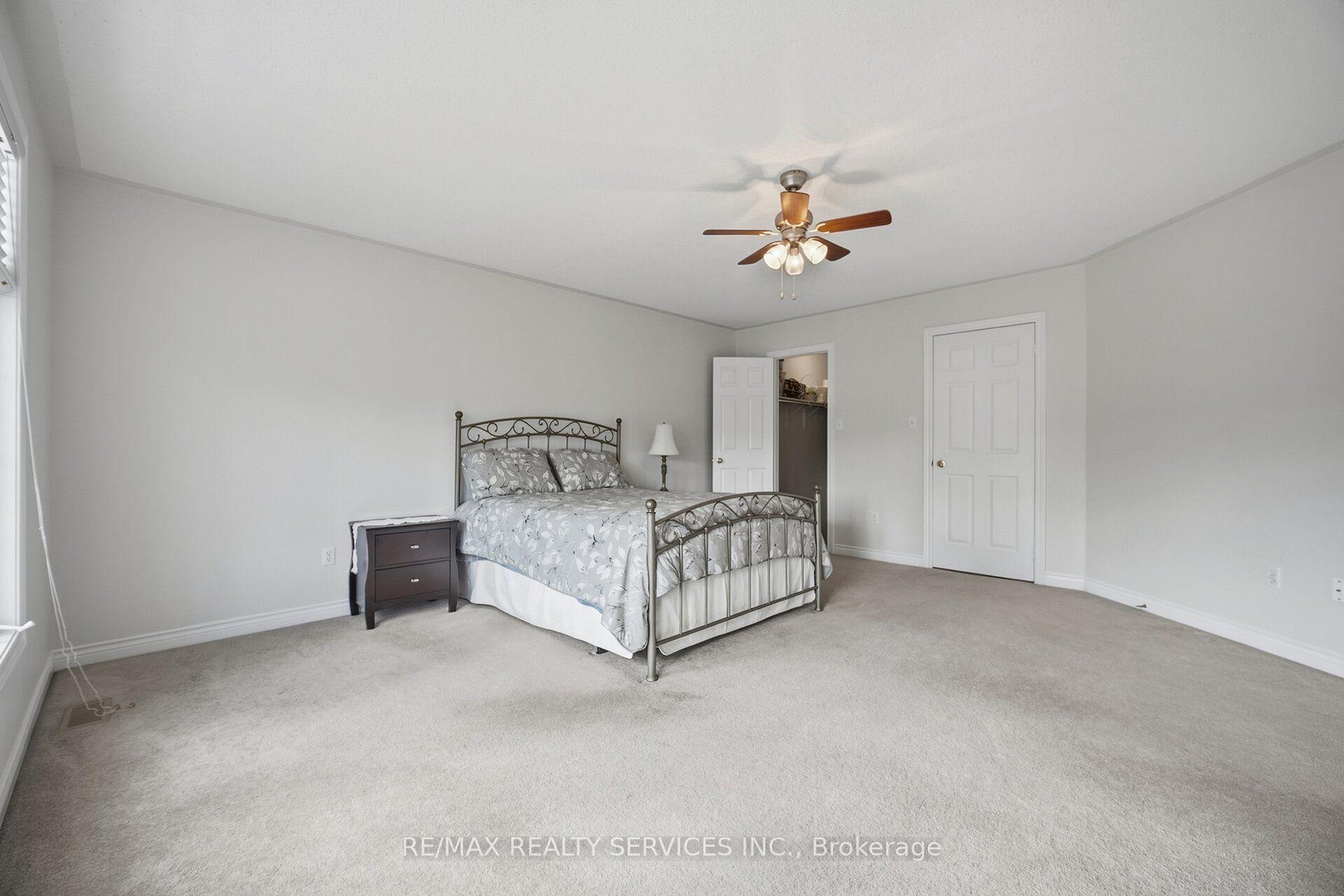 Photo 25 of 30 Maple Beach Crescent, Brampton, Fletcher's Meadow — HOMEH