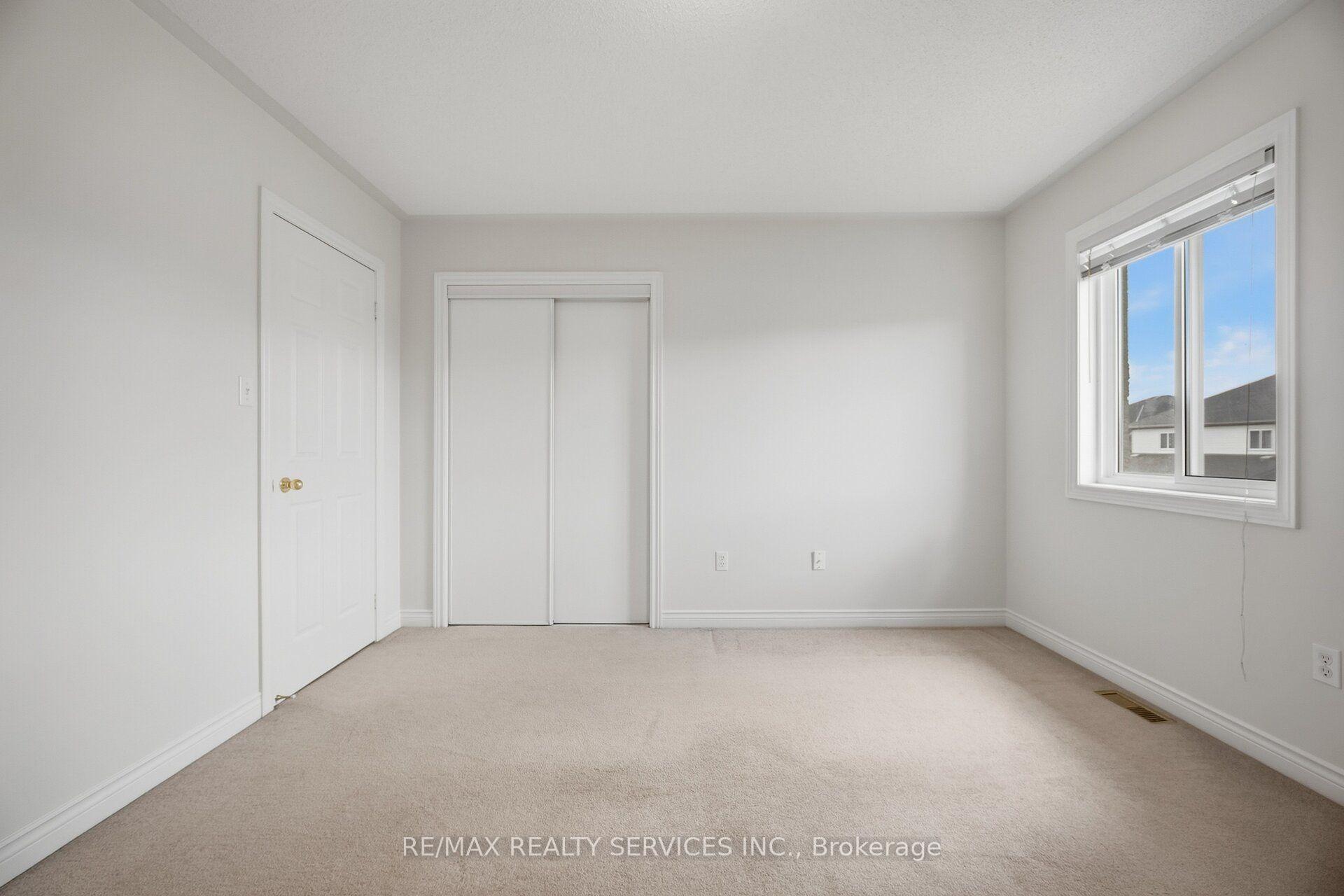 Photo 30 of 30 Maple Beach Crescent, Brampton, Fletcher's Meadow — HOMEH