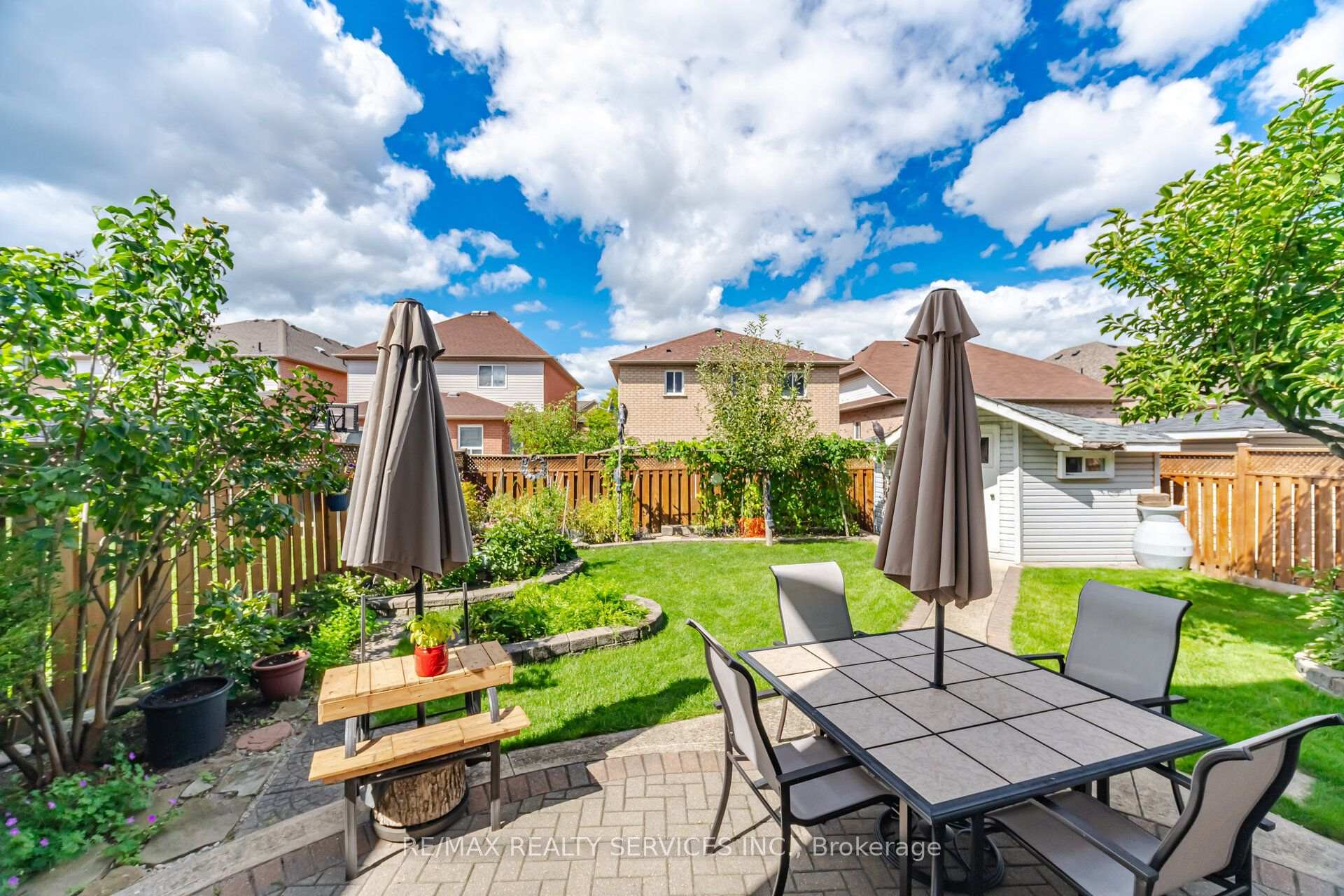 Photo 40 of 30 Maple Beach Crescent, Brampton, Fletcher's Meadow — HOMEH