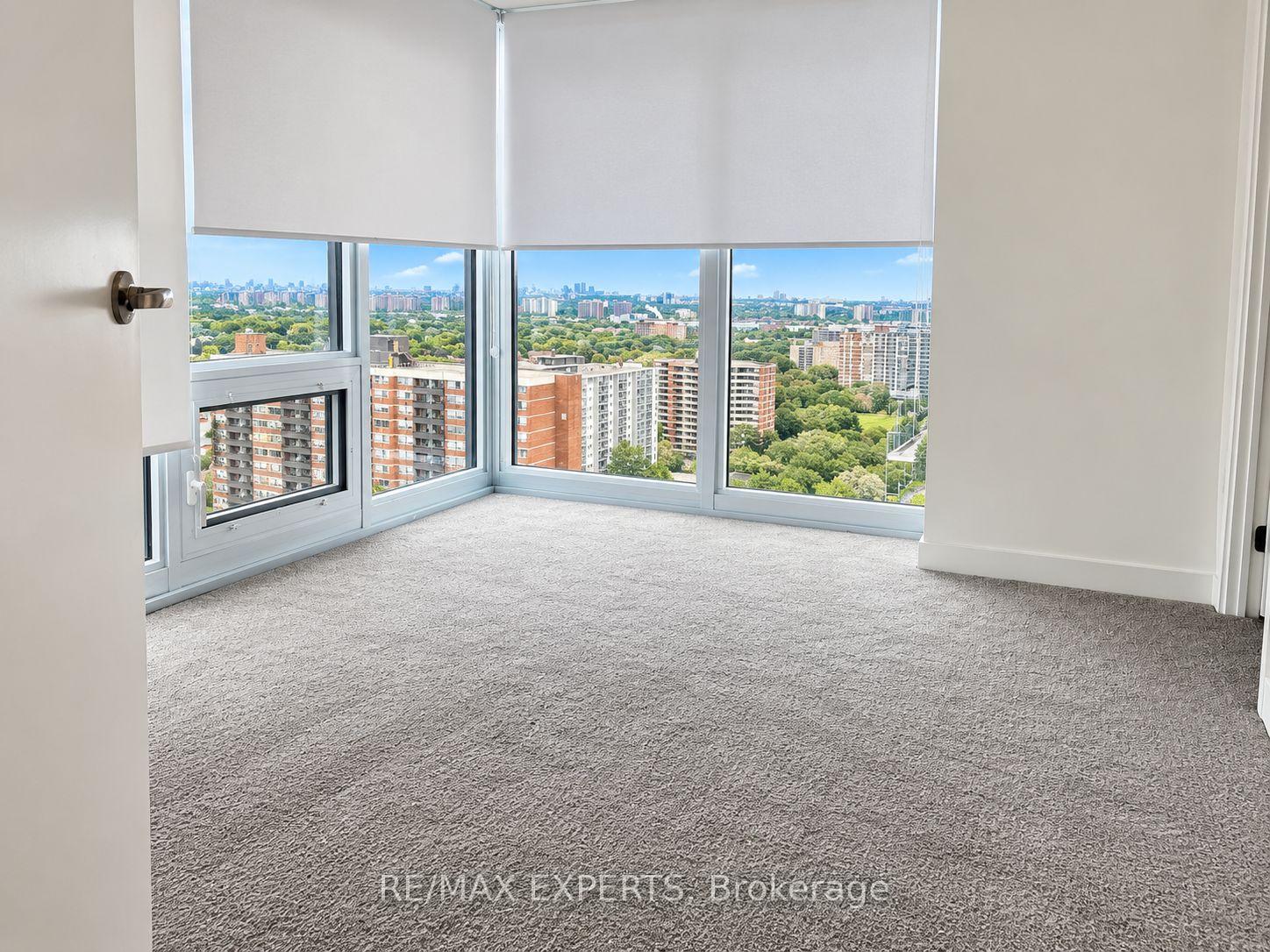 Photo 13 of Unit 1921, 4010 Eglinton Avenue W, Etobicoke, Humber Heights — HOMEH