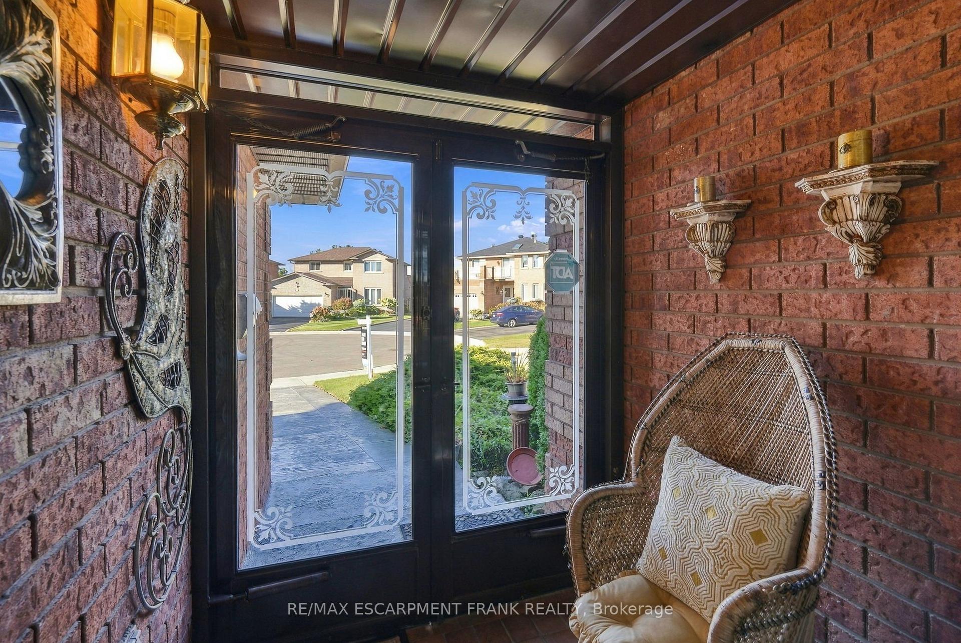 Photo 5 of 7 Argon Court, Hamilton, Gilkson — HOMEH
