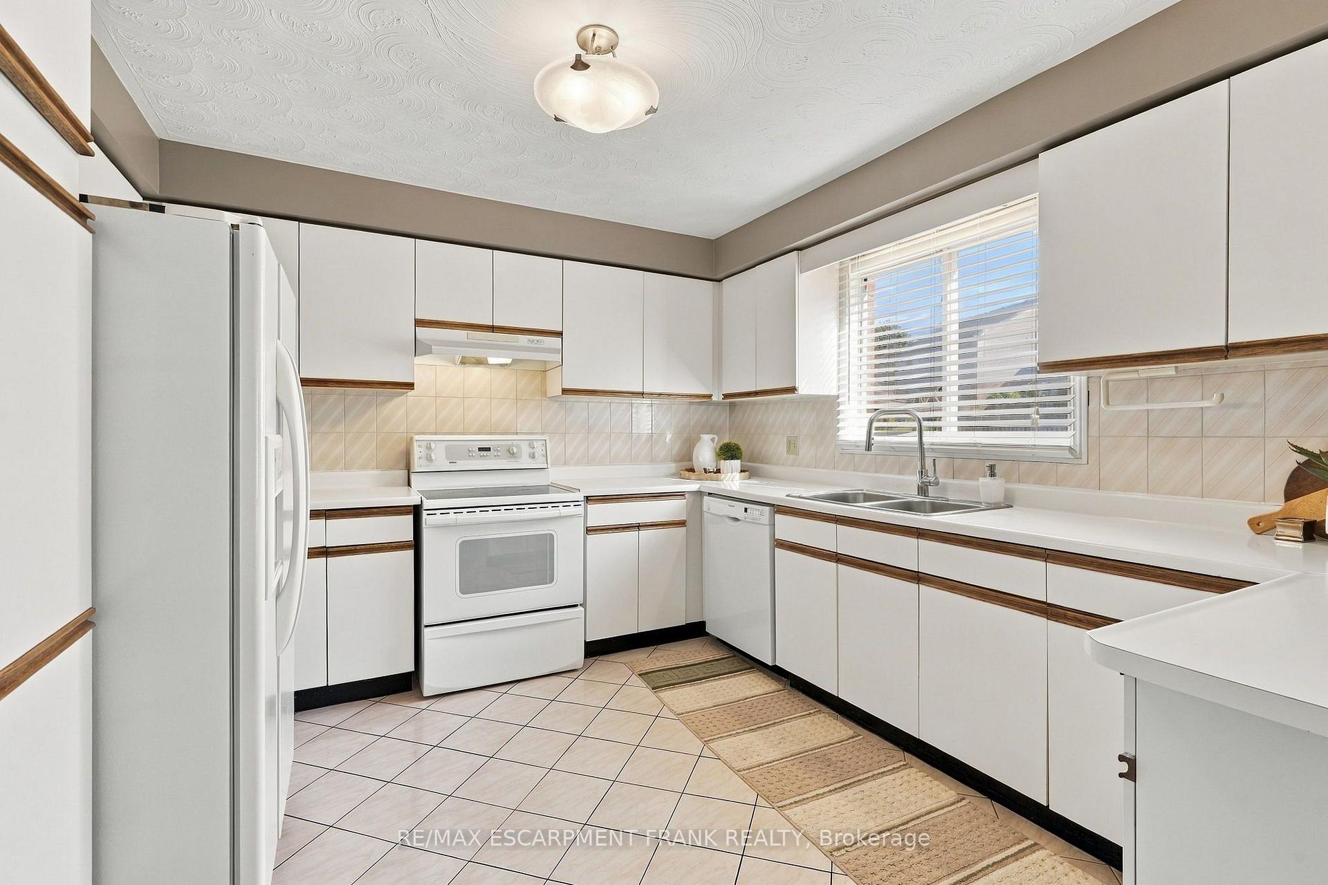 Photo 15 of 7 Argon Court, Hamilton, Gilkson — HOMEH