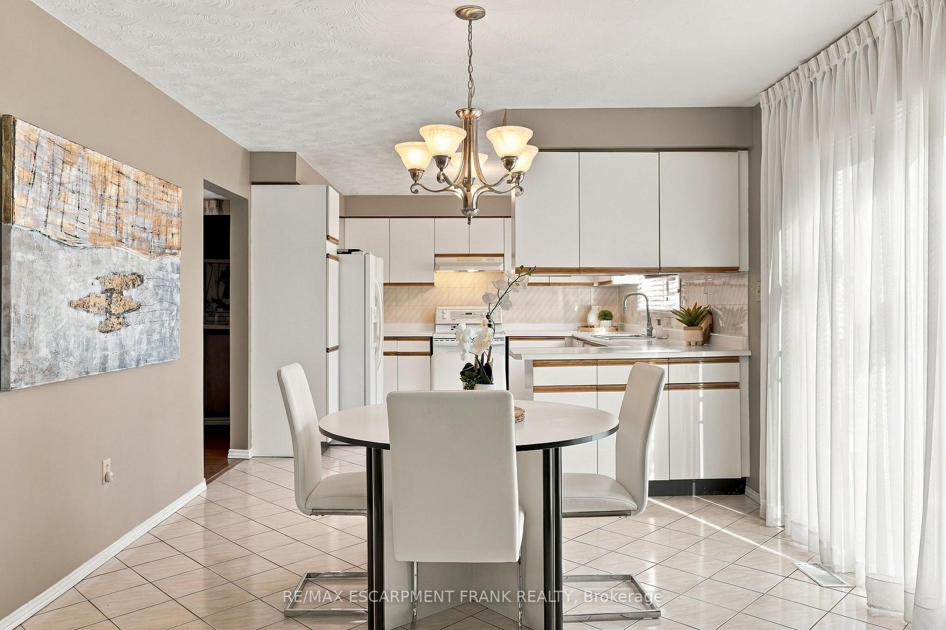 Photo 19 of 7 Argon Court, Hamilton, Gilkson — HOMEH
