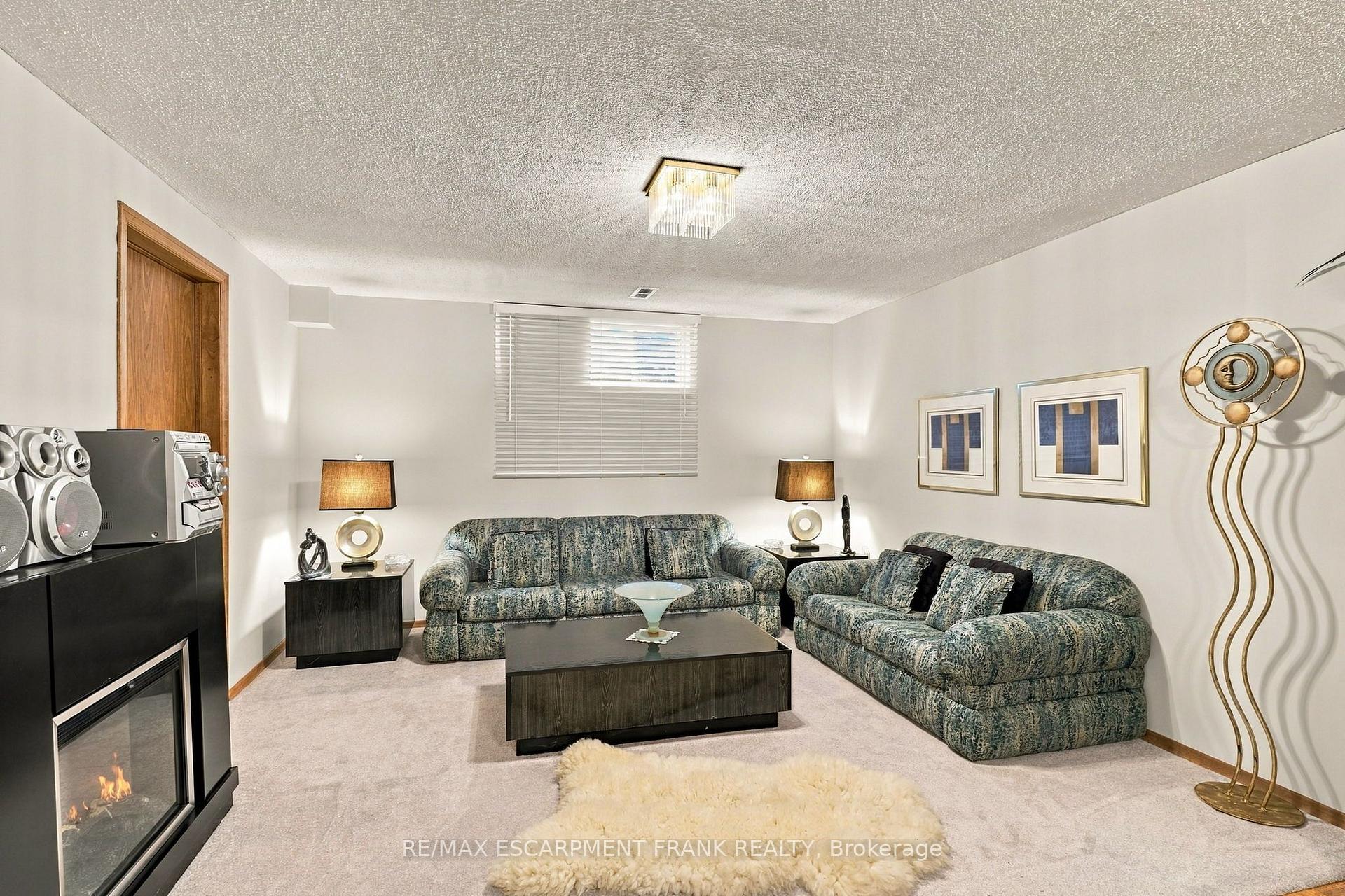 Photo 42 of 7 Argon Court, Hamilton, Gilkson — HOMEH