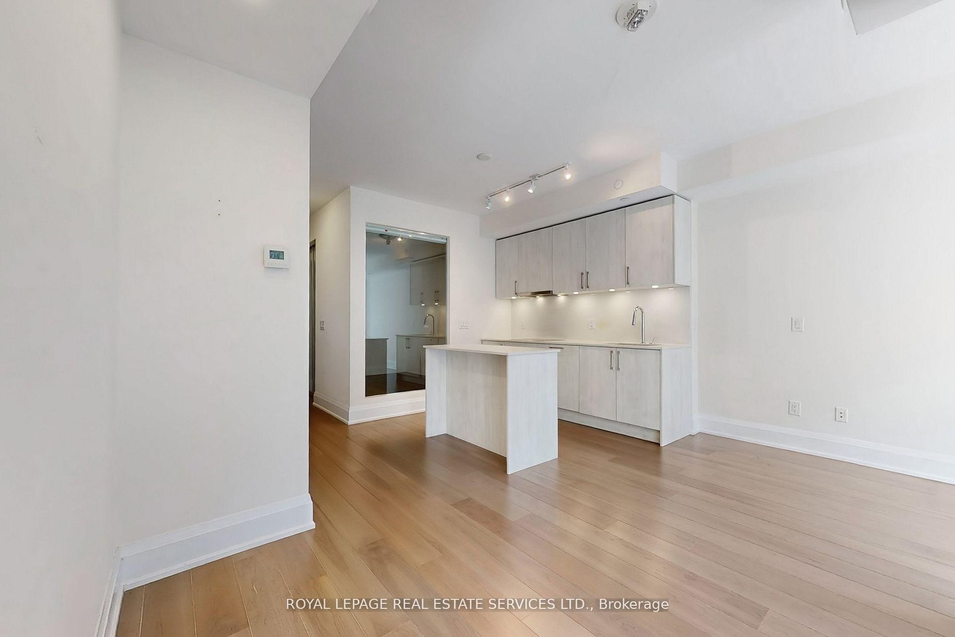 Photo 8 of Unit 808, 88 Cumberland Street, Toronto, The Annex — HOMEH