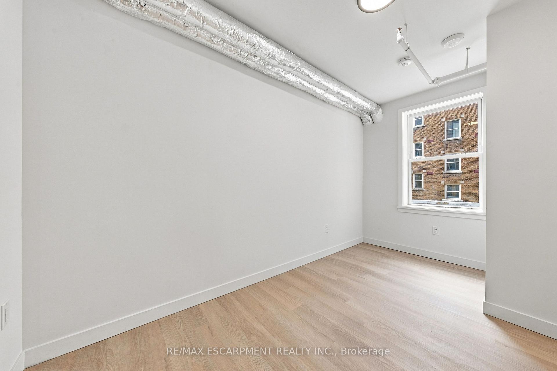 Photo 6 of Unit 224, 325 James Street S, Hamilton, Corktown — HOMEH