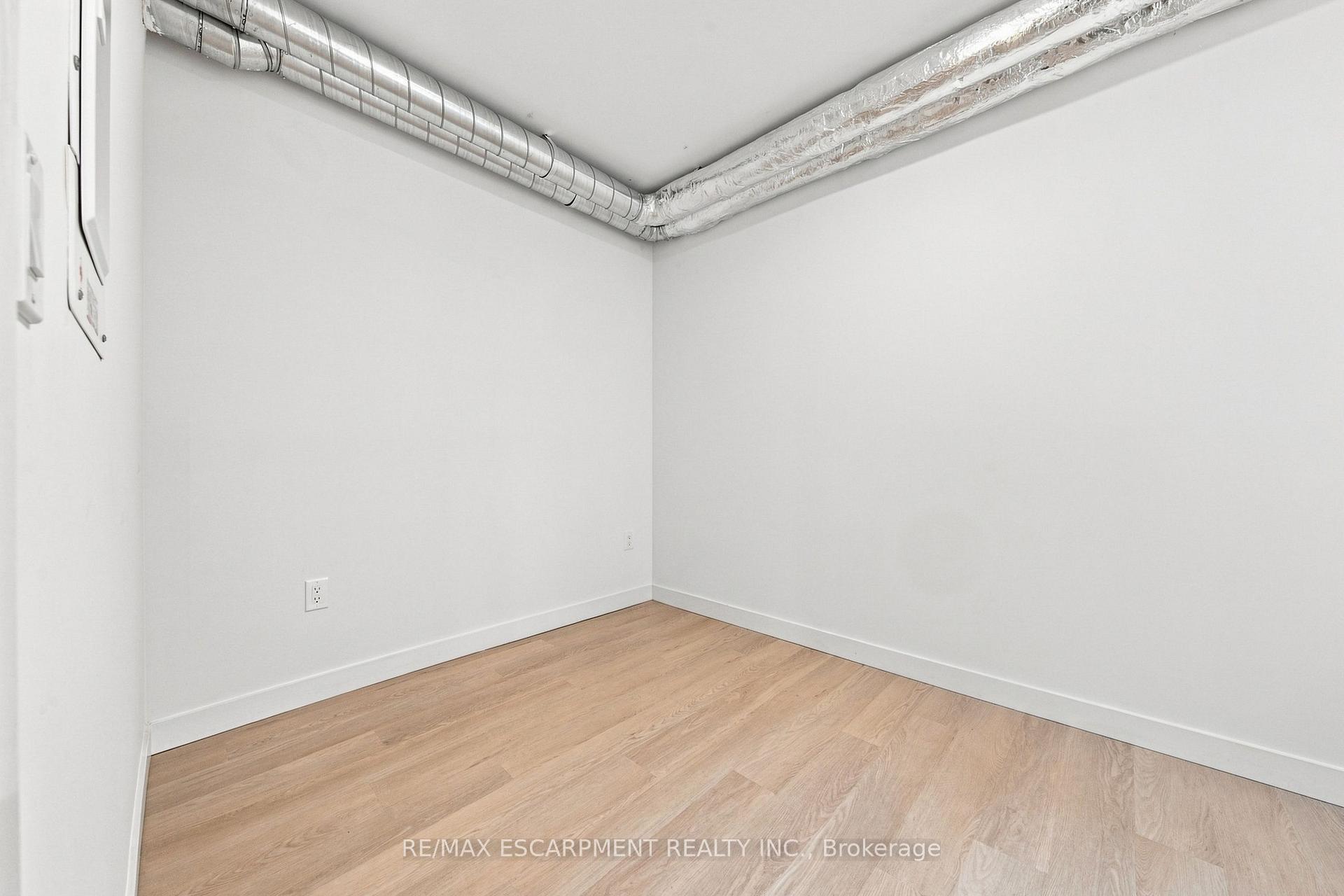 Photo 7 of Unit 224, 325 James Street S, Hamilton, Corktown — HOMEH