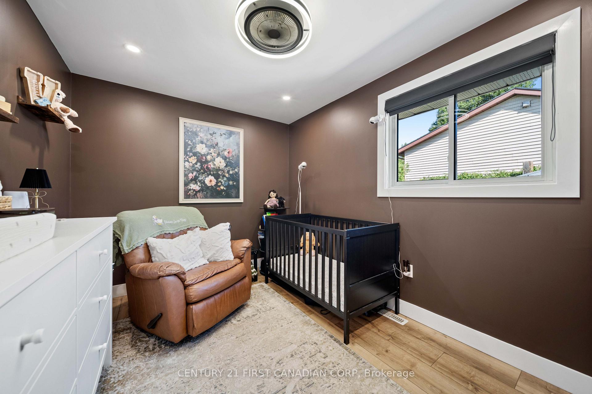 Photo 32 of 133 Albert Street, Lucan Biddulph, Lucan — HOMEH