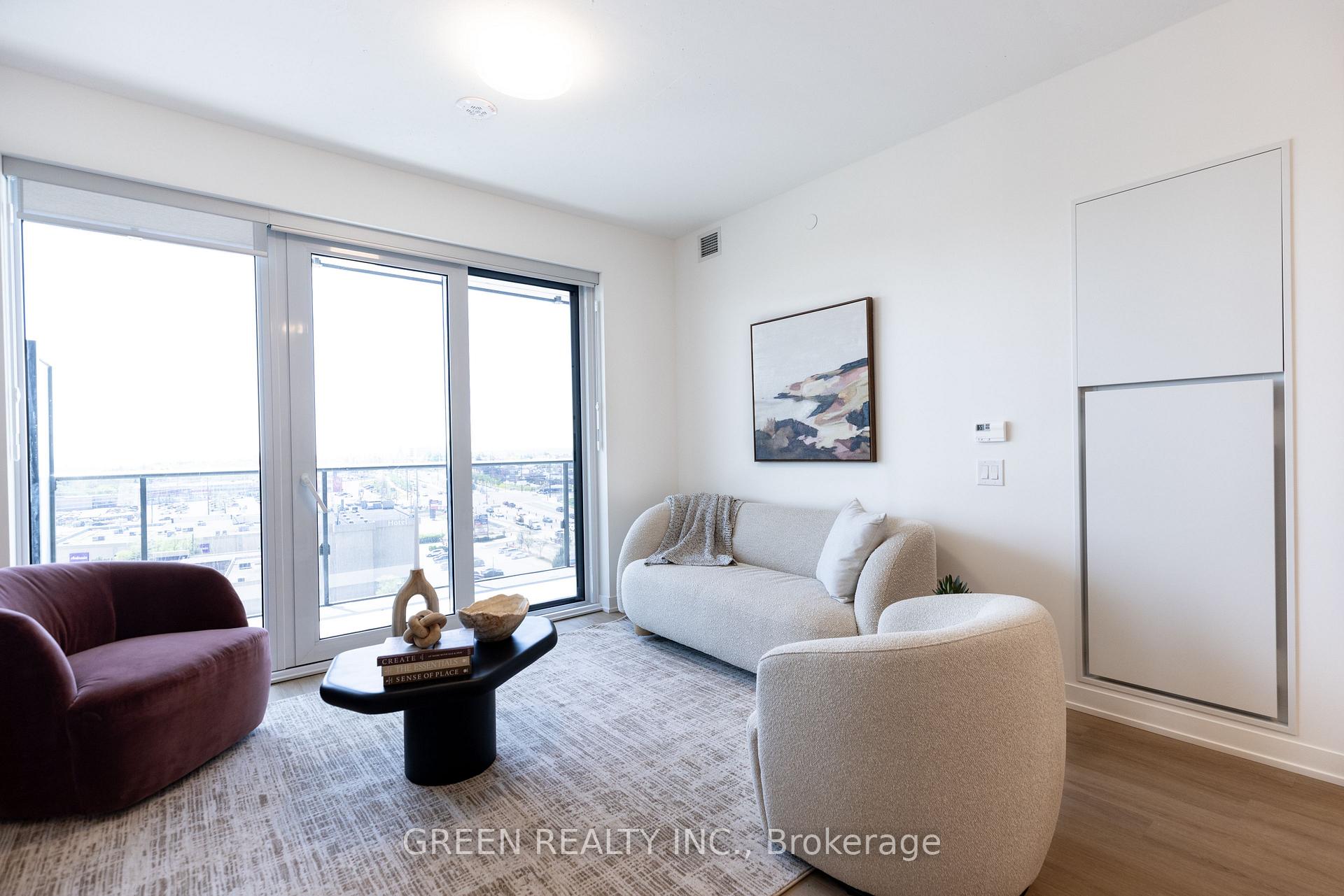 Photo 3 of Unit 1903, 17645 Yonge Street, Newmarket, Huron Heights-Leslie Valley — HOMEH