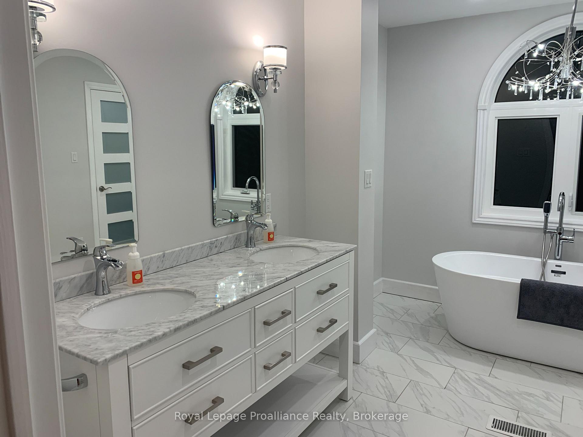Photo 30 of 89 King Street E, Cramahe, Colborne — HOMEH