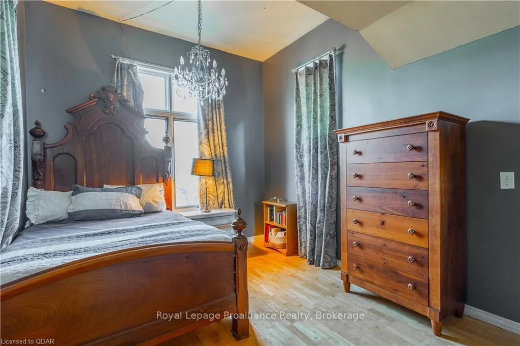 Photo 61 of 89 King Street E, Cramahe, Colborne — HOMEH