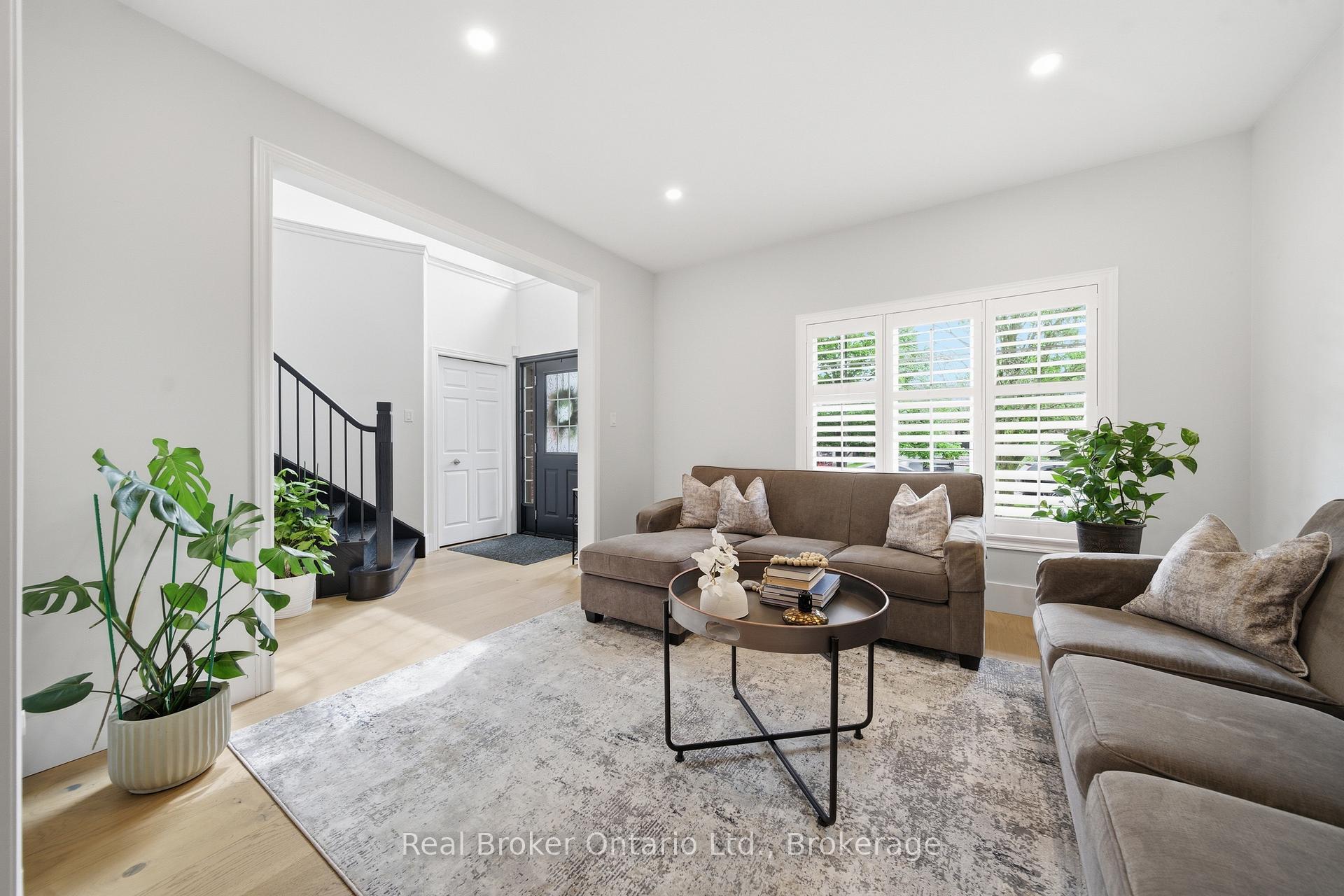 Photo 5 of 280 Farley Drive, Guelph, Pineridge/Westminster Woods — HOMEH