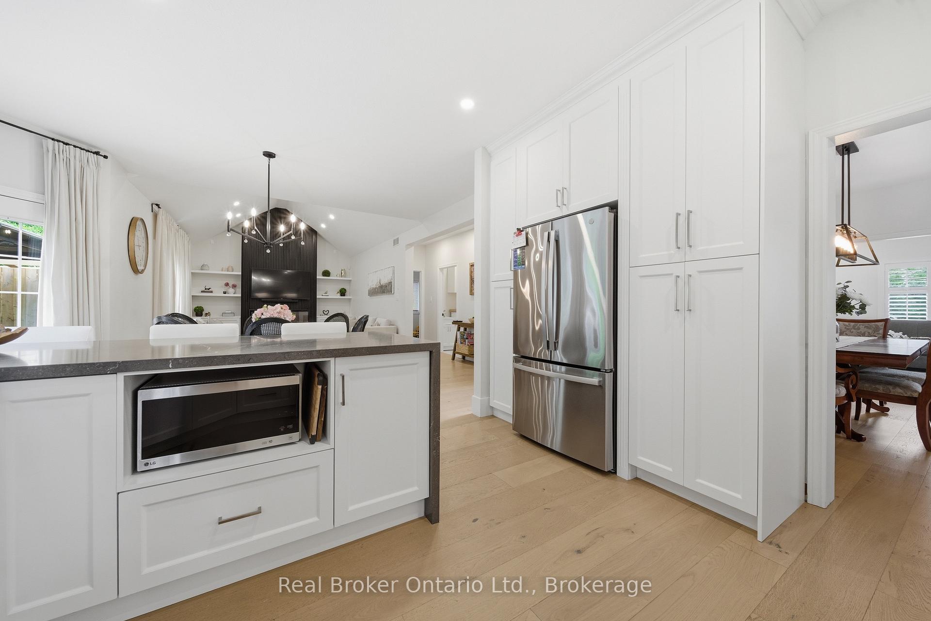 Photo 10 of 280 Farley Drive, Guelph, Pineridge/Westminster Woods — HOMEH