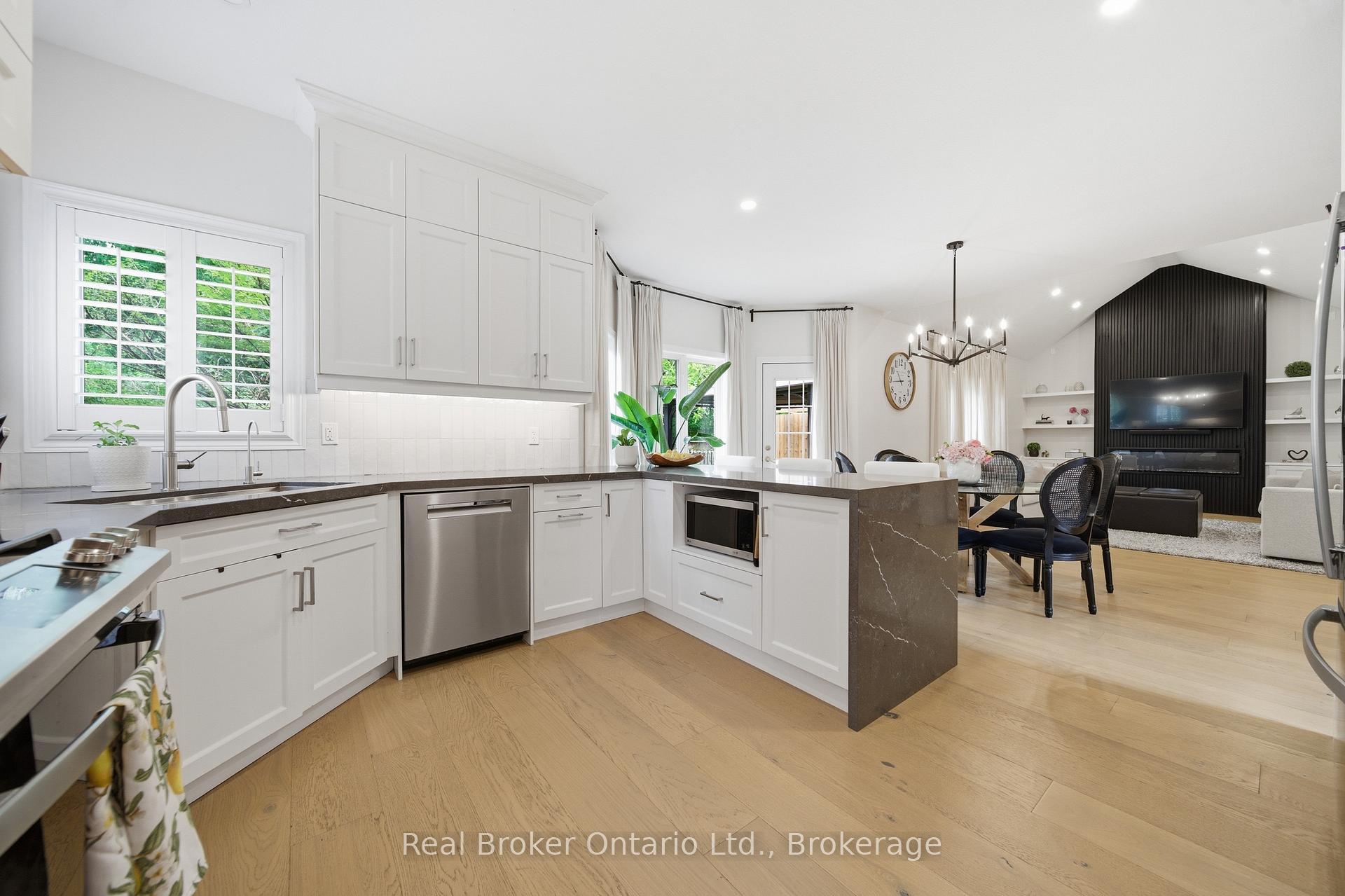 Photo 11 of 280 Farley Drive, Guelph, Pineridge/Westminster Woods — HOMEH