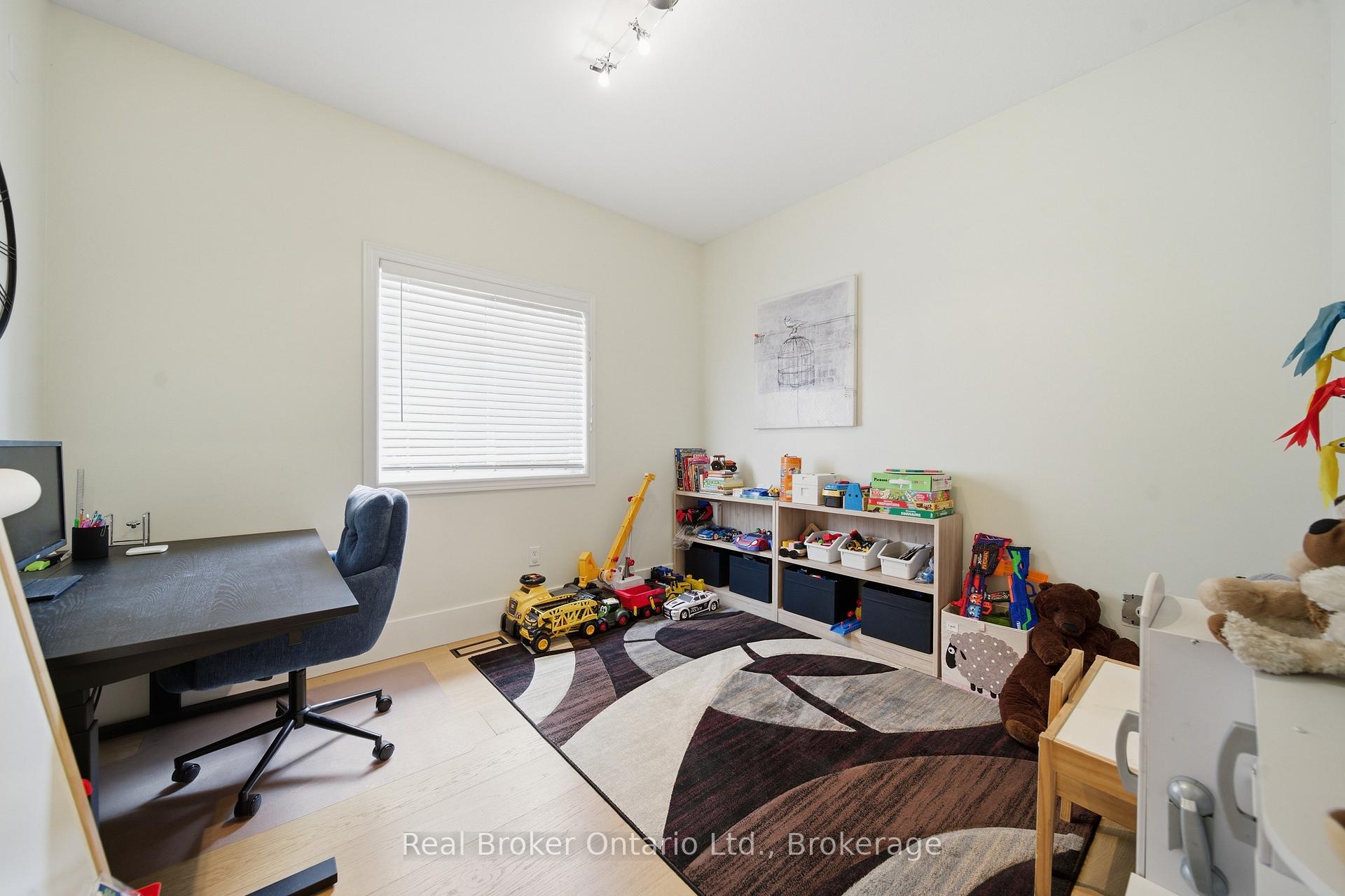 Photo 17 of 280 Farley Drive, Guelph, Pineridge/Westminster Woods — HOMEH