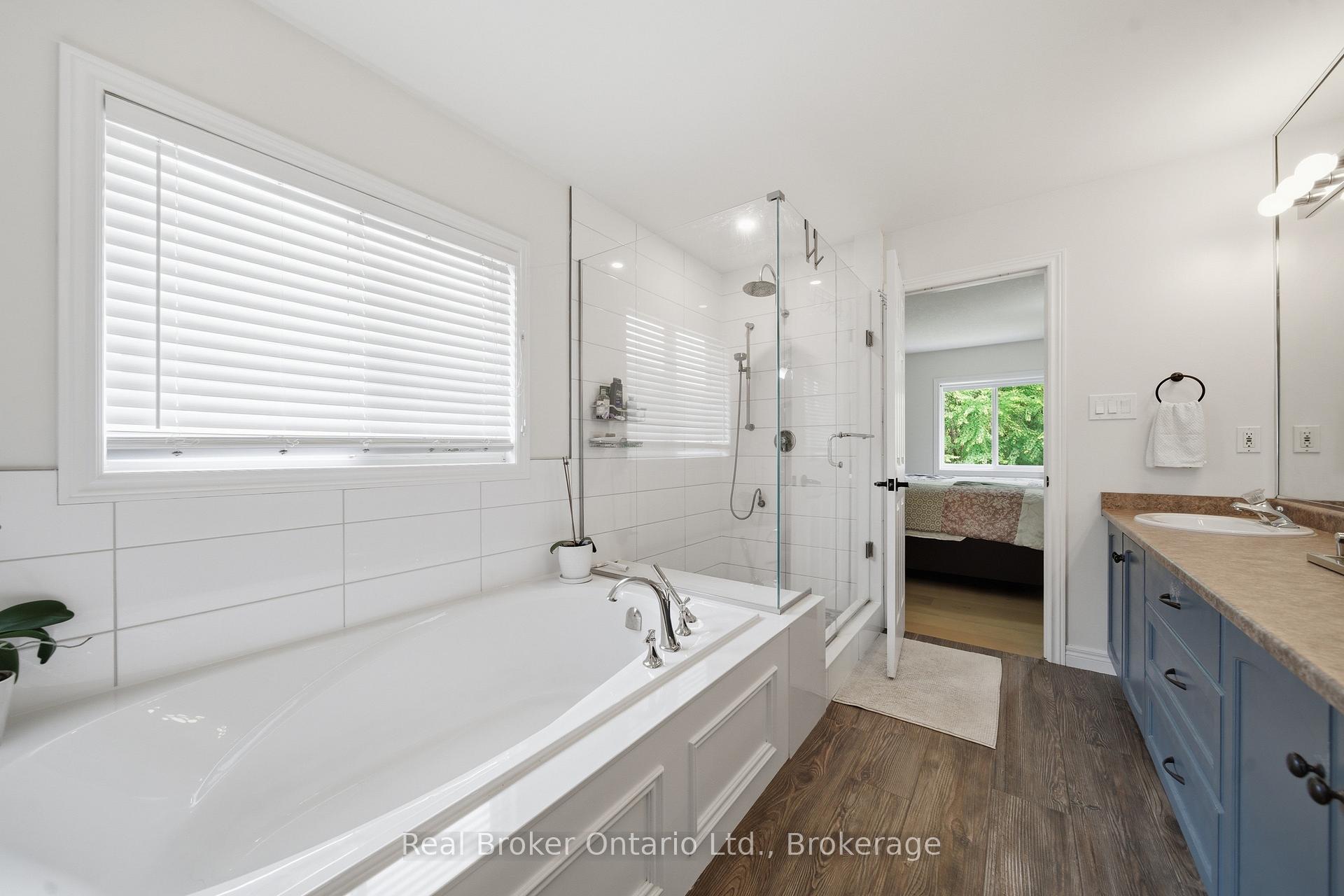 Photo 30 of 280 Farley Drive, Guelph, Pineridge/Westminster Woods — HOMEH
