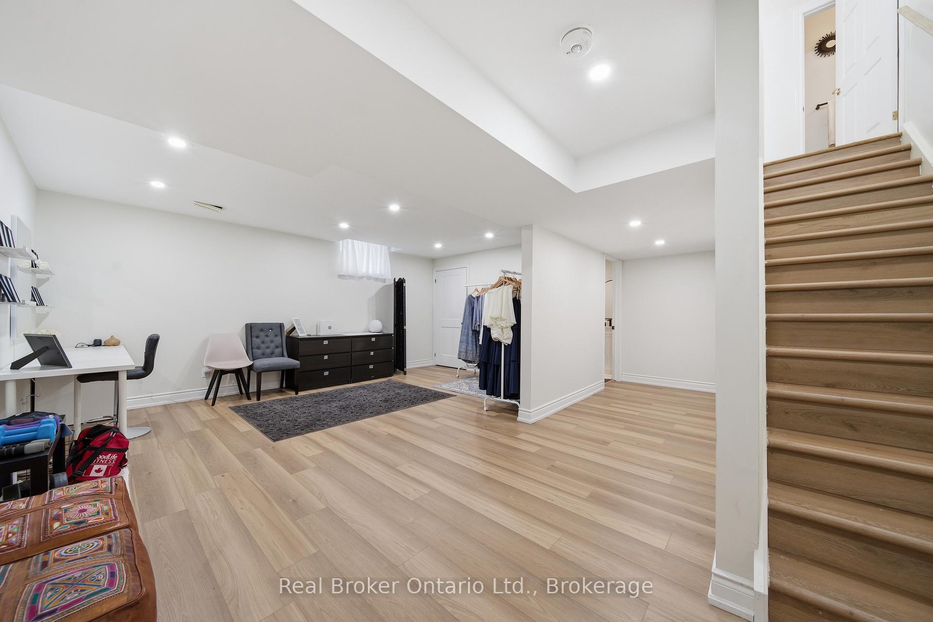 Photo 31 of 280 Farley Drive, Guelph, Pineridge/Westminster Woods — HOMEH